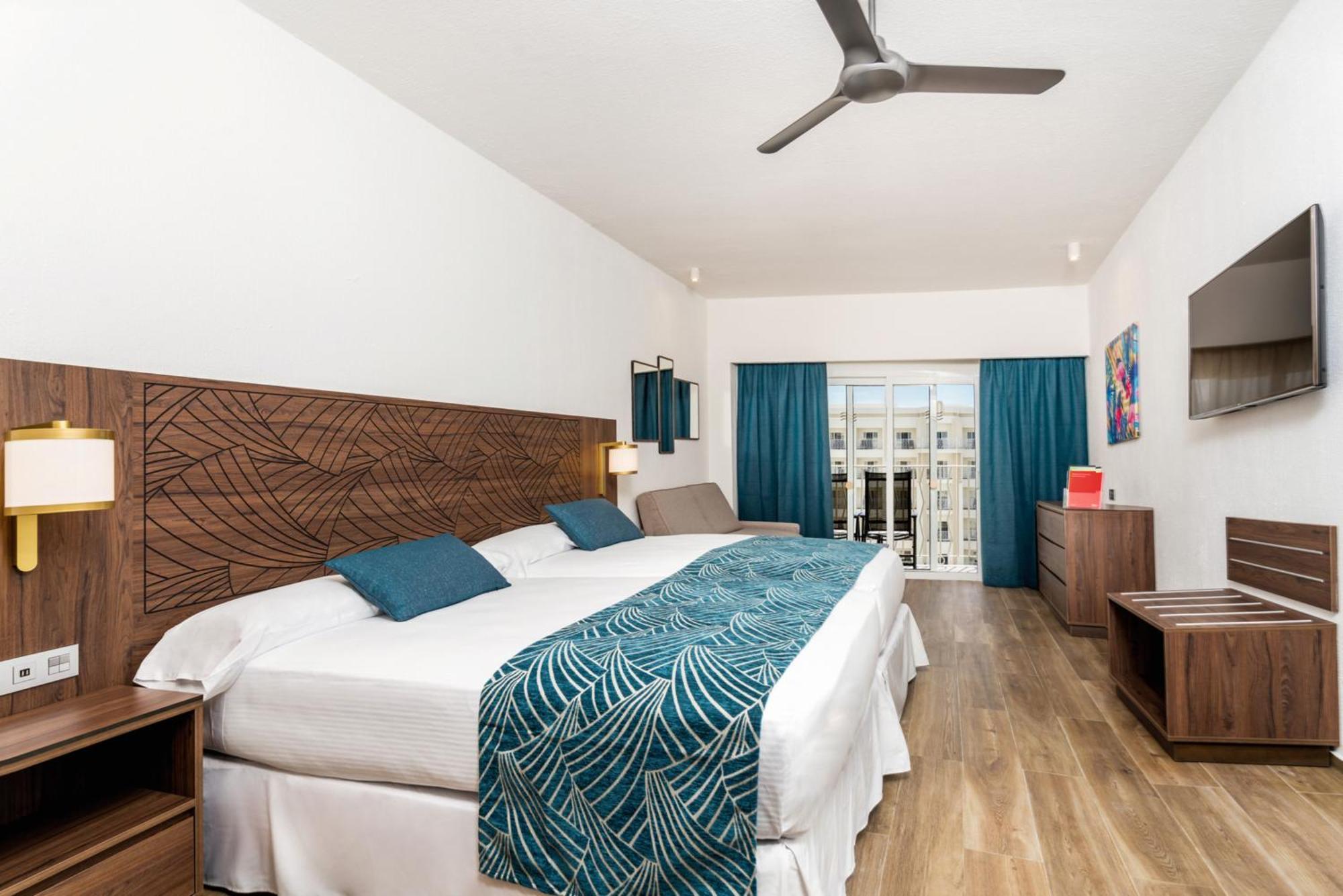 Riu Vallarta 3*