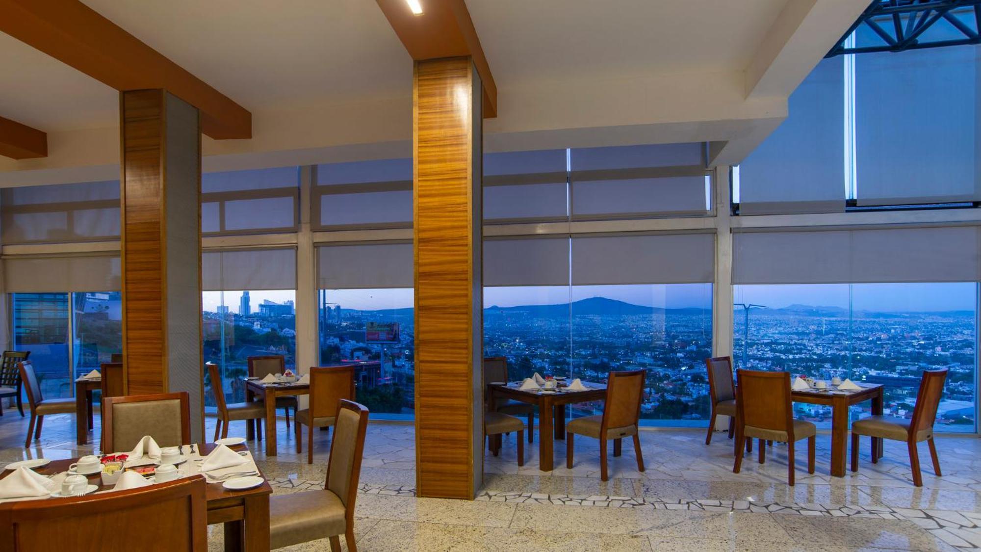 Hotel Zona Diamante By Ihg 4*