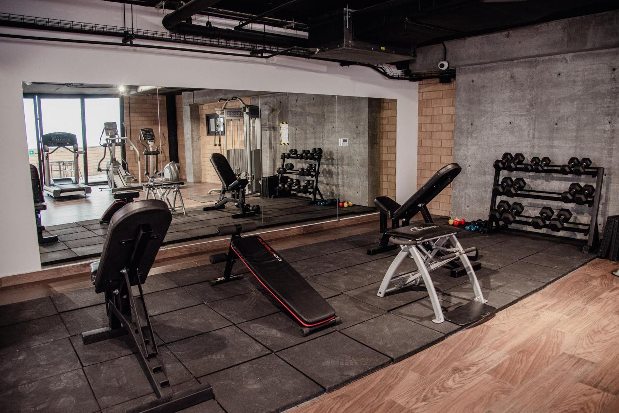 Luxury Loft Living At Landmark High Rise * Monterrey