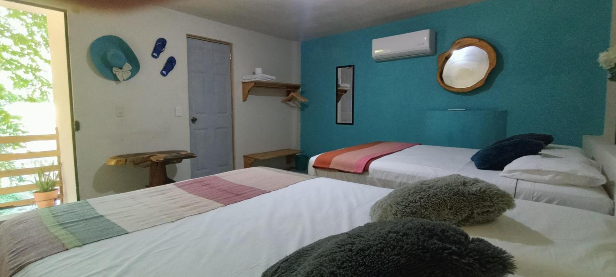 Mar De Fondo Bed & Breakfast *