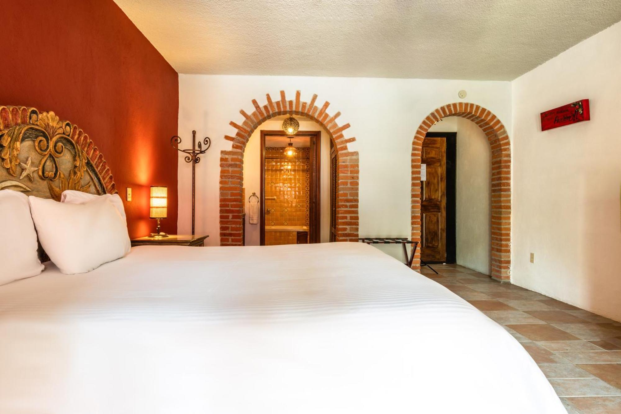 Hotel & Club 4*