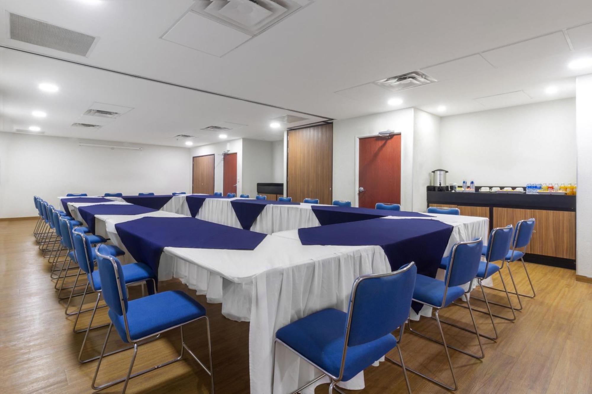 Hotel Express By Marriott Tuxtla Gutierrez