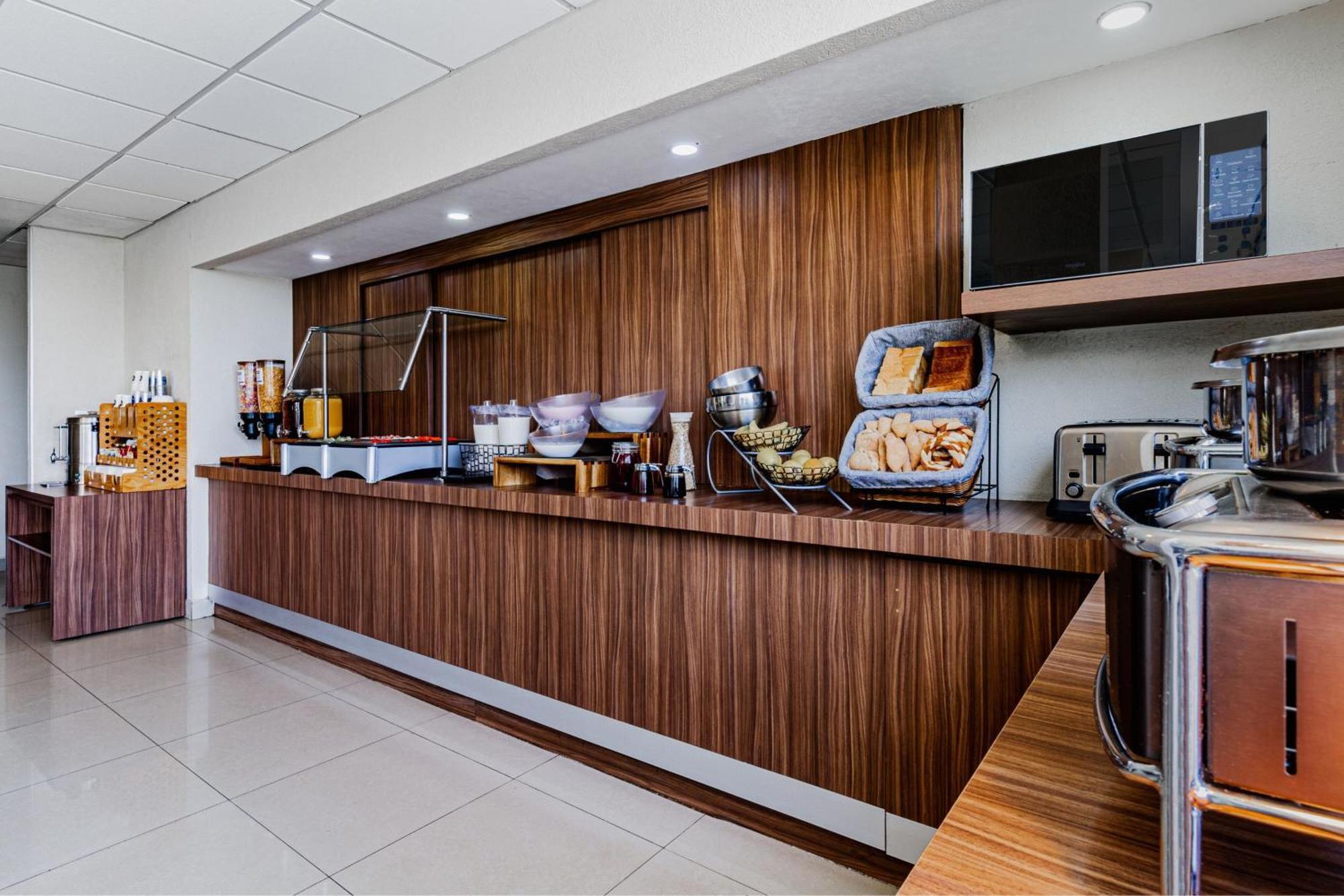 Hotel Express By Marriott Tuxtla Gutierrez