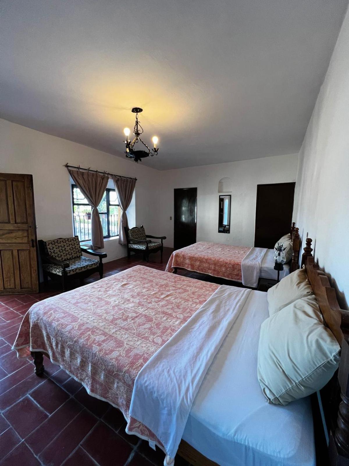 Hotel De Monjas 3*