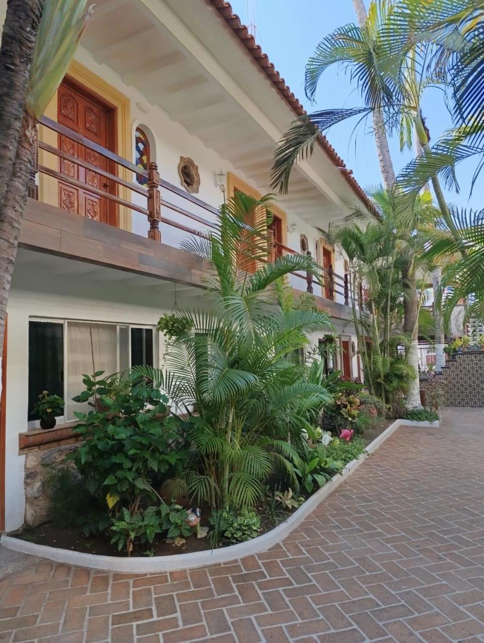 Pablo De Tarso Hotel San Patricio Melaque