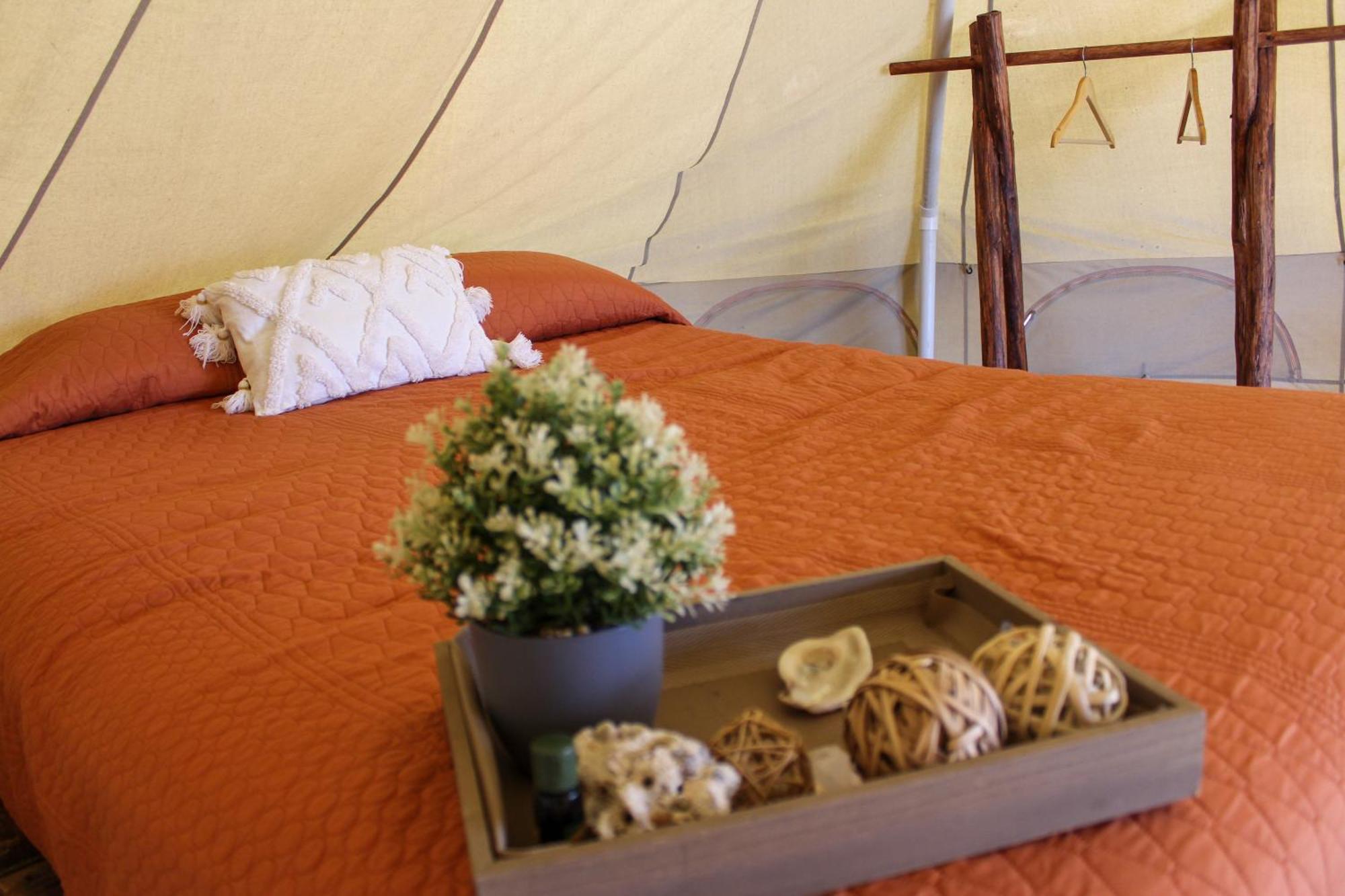 Rustico Lounge-tipi With Ac In Front Of The