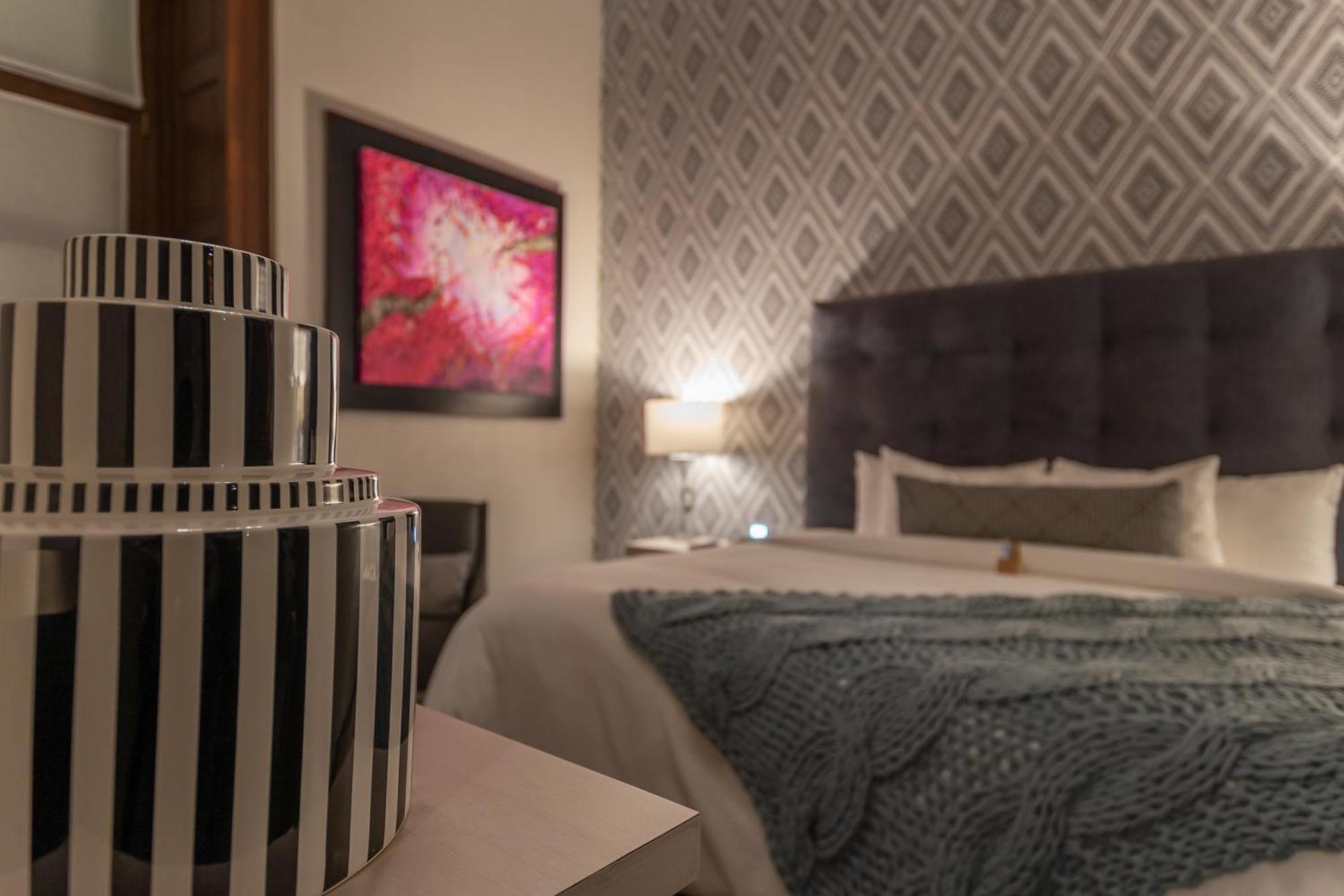 1850 Boutique Hotel