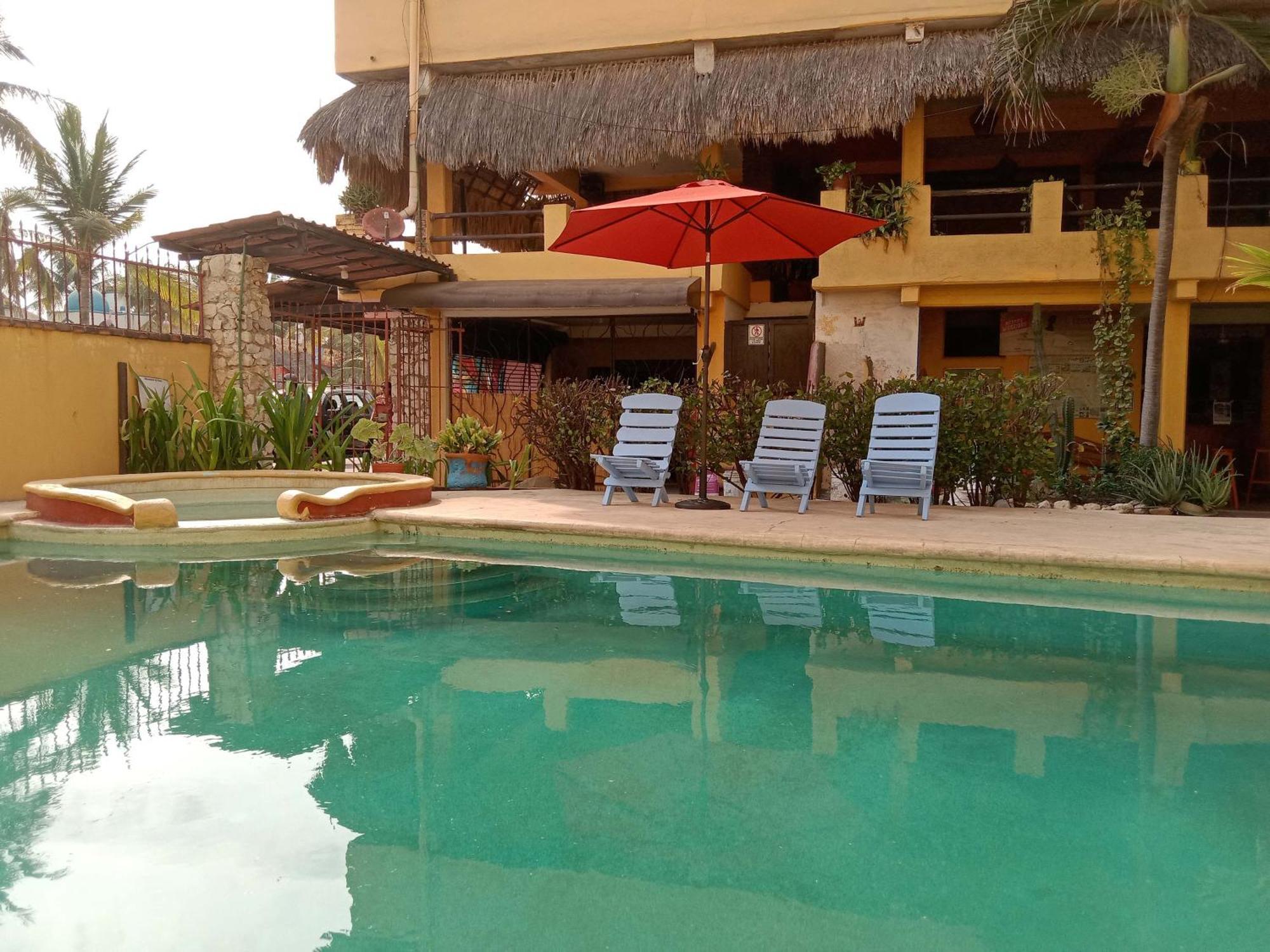 Hotel Papaya Surf 3*