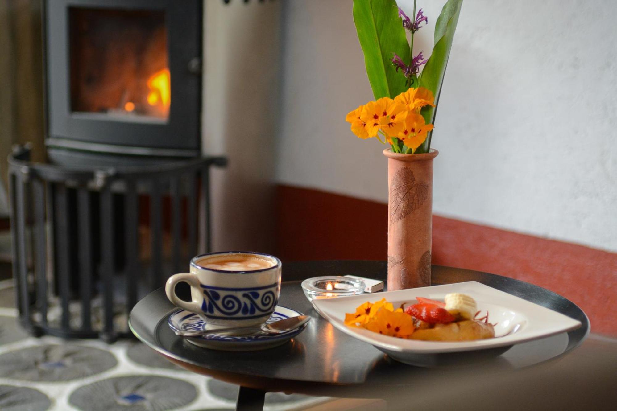 Meson De Leyendas Breakfast & Downtown Valle de Bravo