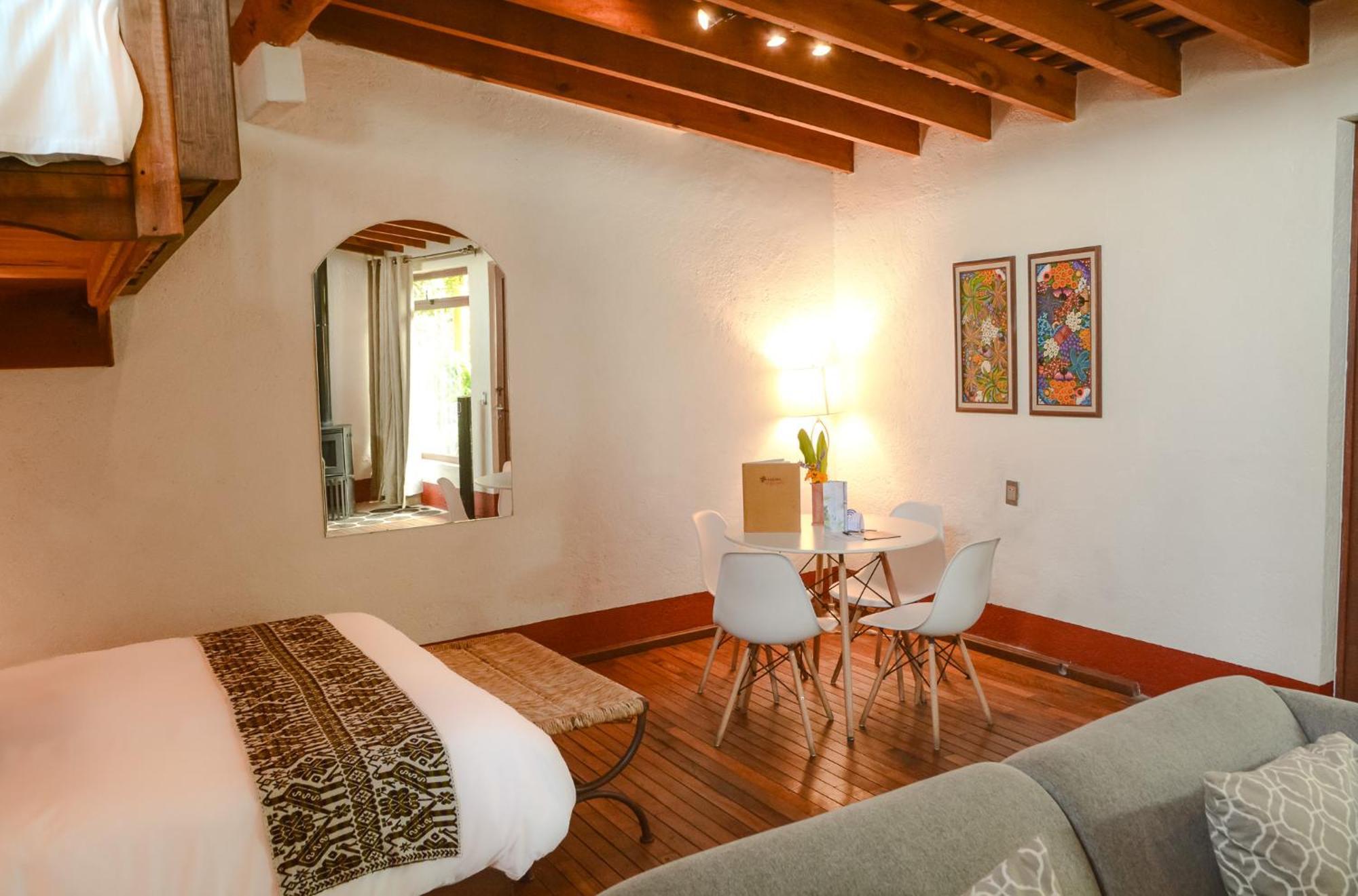 Meson De Leyendas Breakfast & Downtown 5* Valle de Bravo
