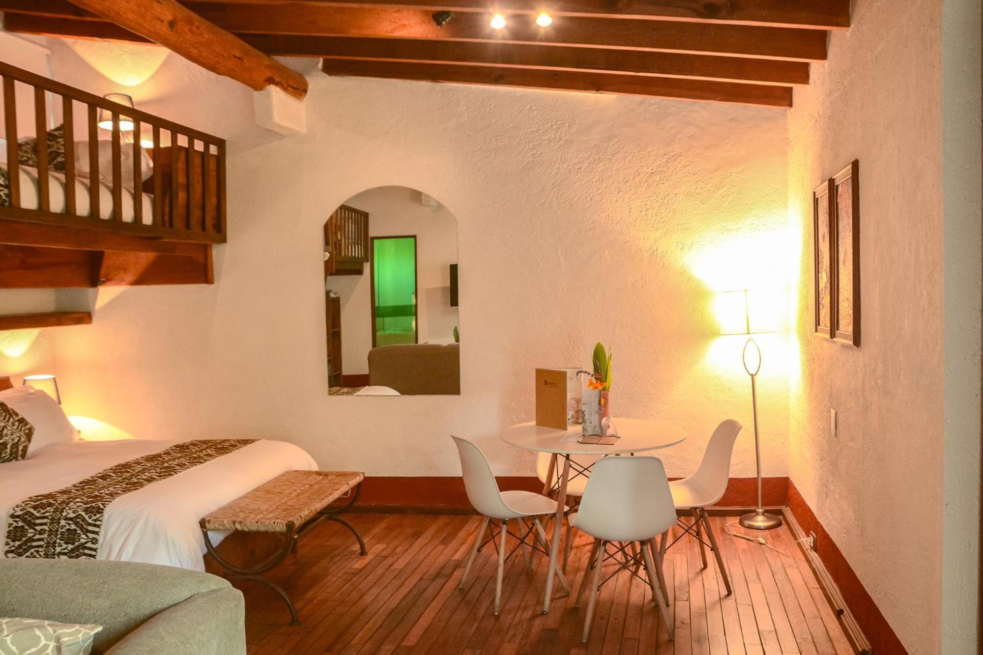 Meson De Leyendas Breakfast & Downtown Hotel 5*