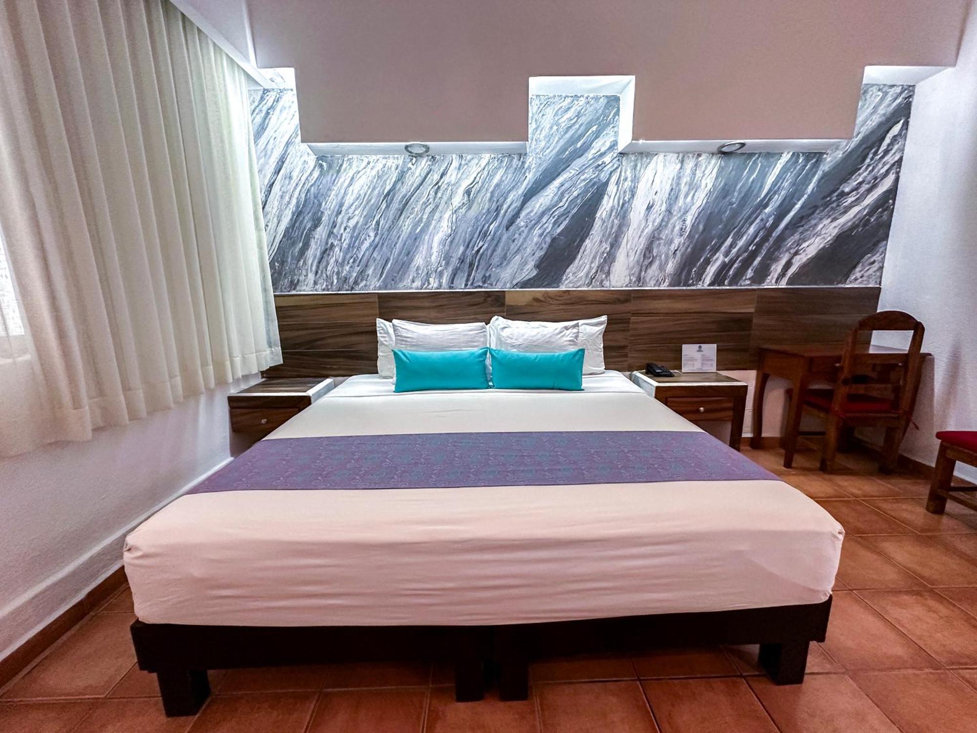 Western Chahue Santa Cruz Huatulco