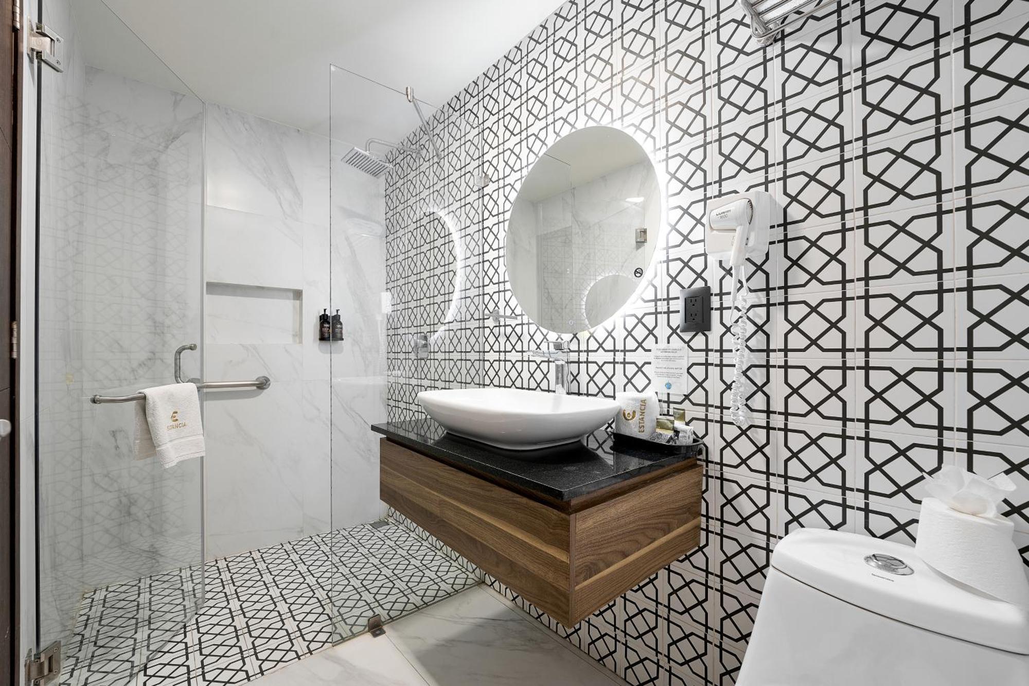 Business Class Hotel