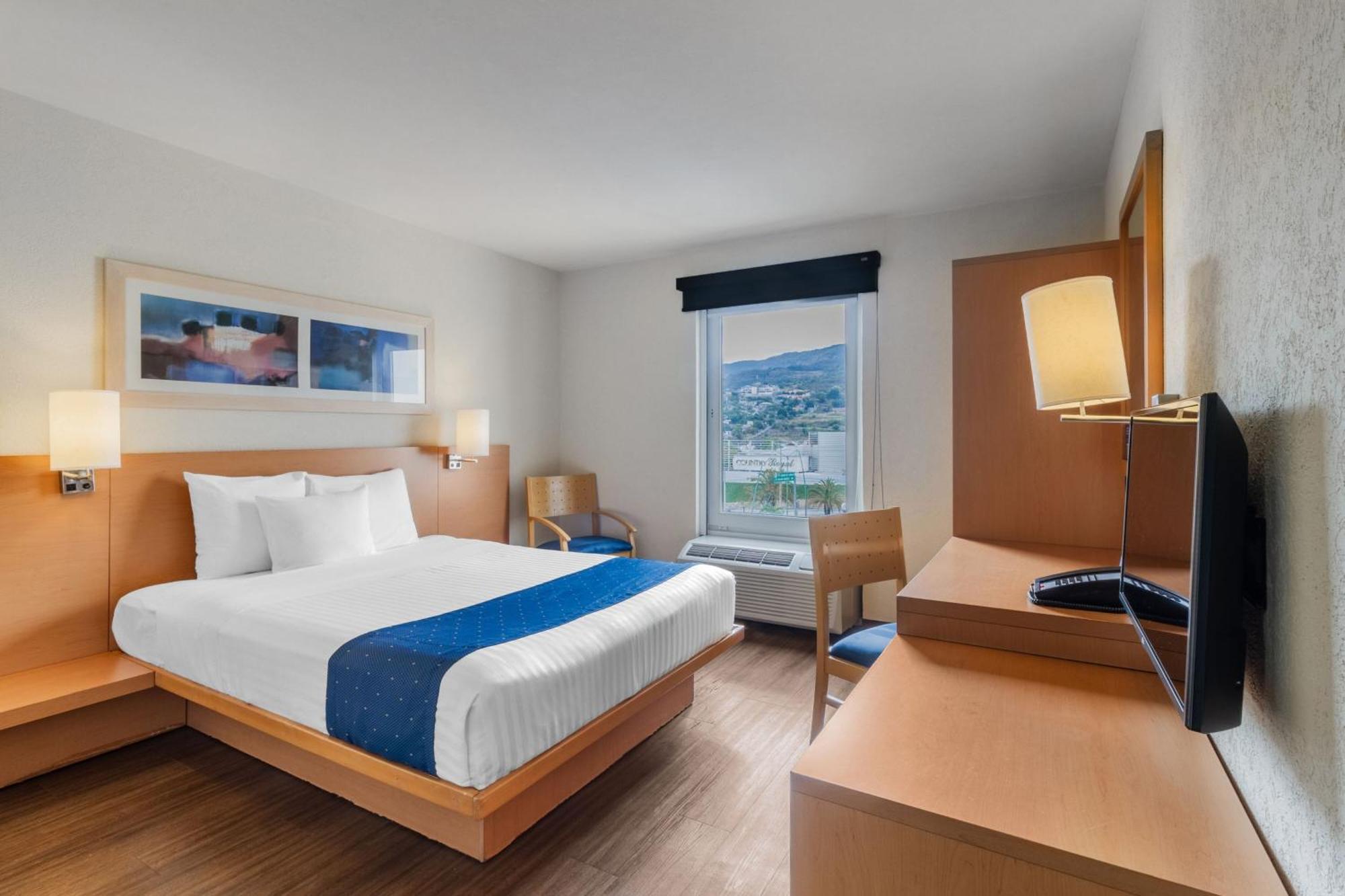 Hotel Express By Marriott 4*