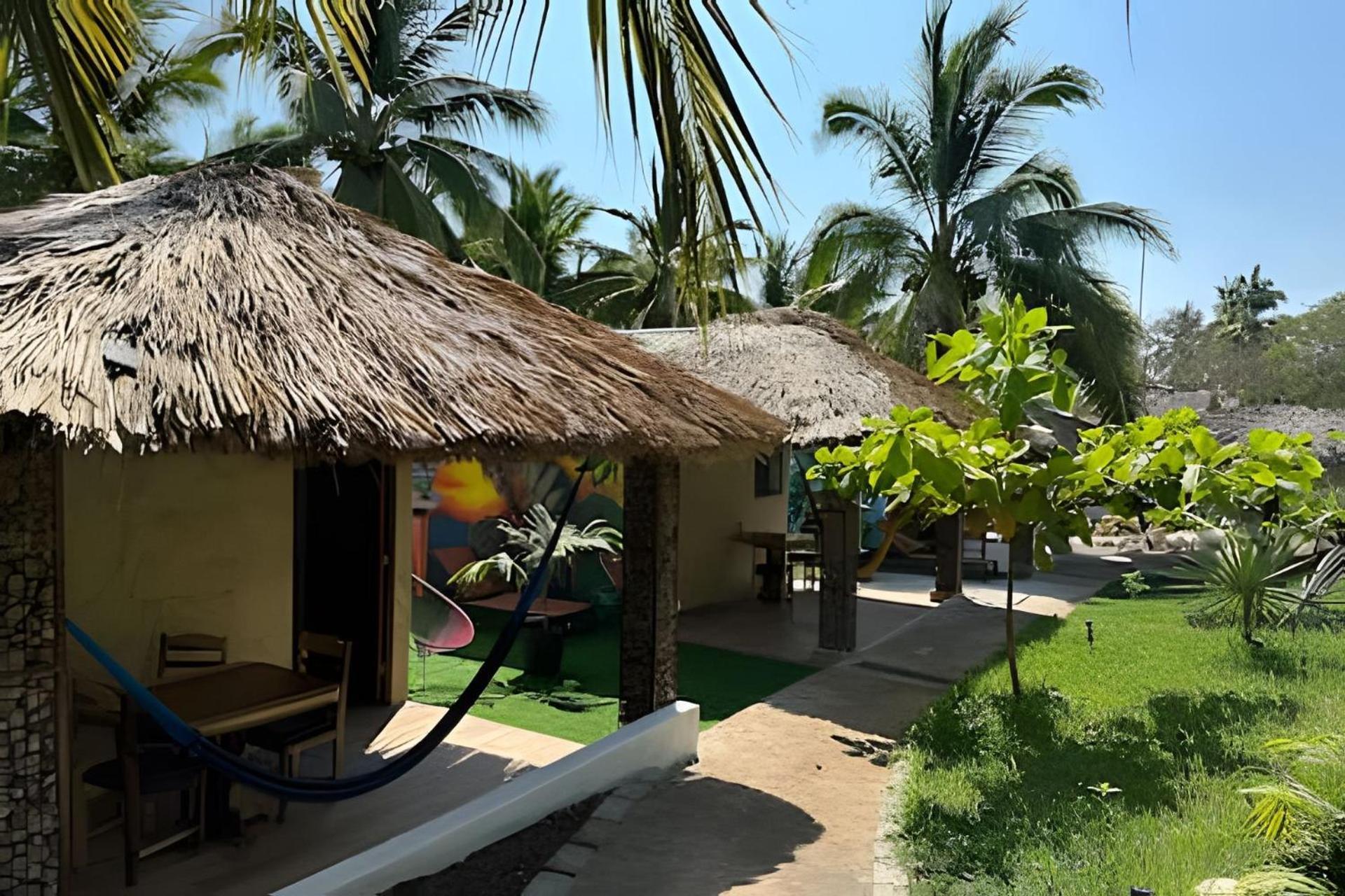 Resort Casa Palmas Playa La Saladita *