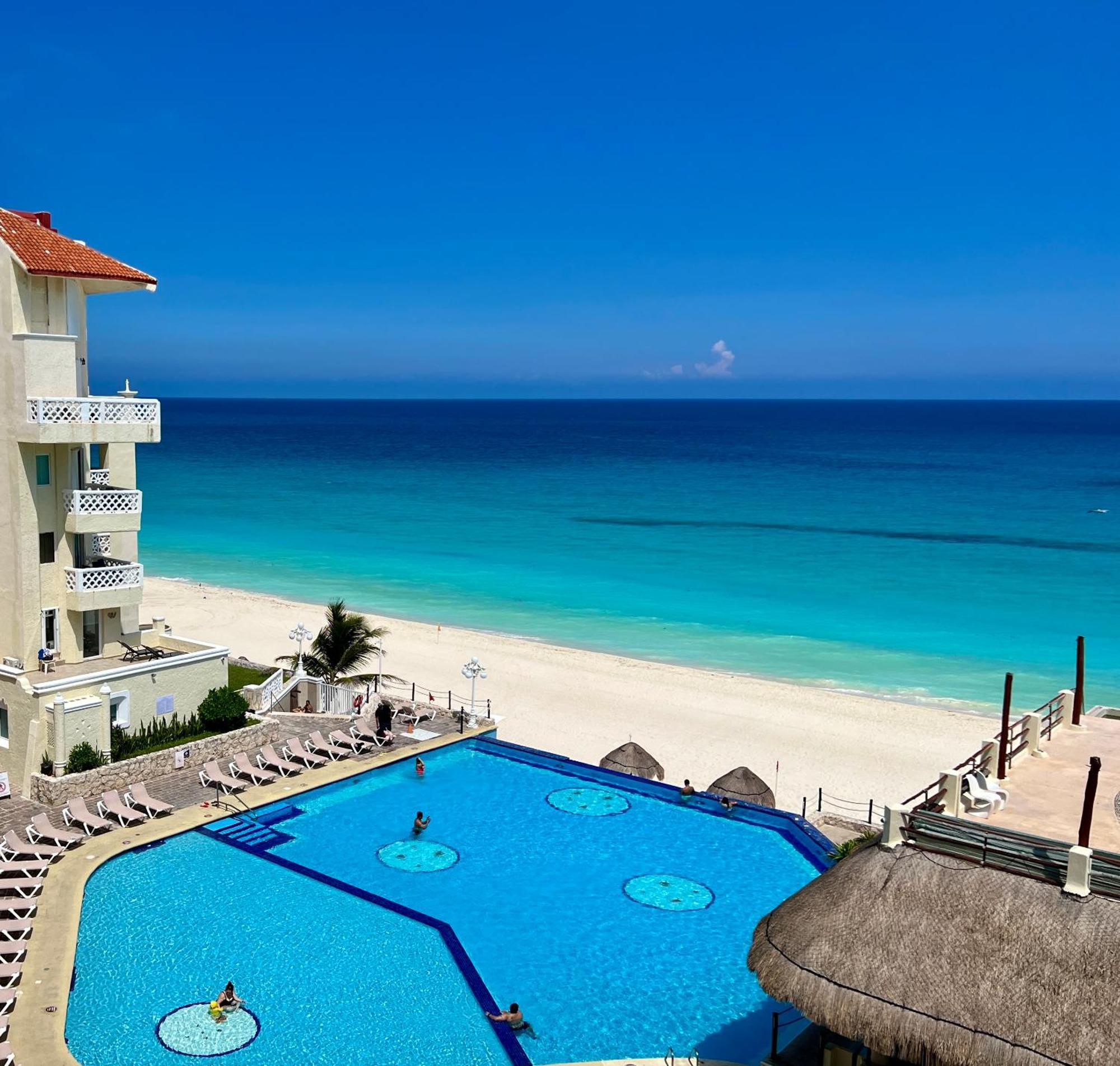 And Ocean Front Apartment *