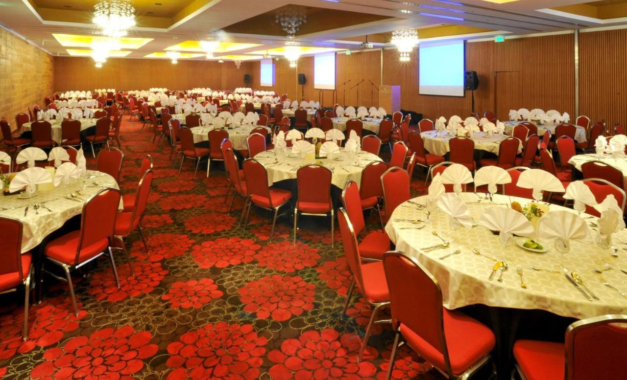 Emporio Hotel 5*
