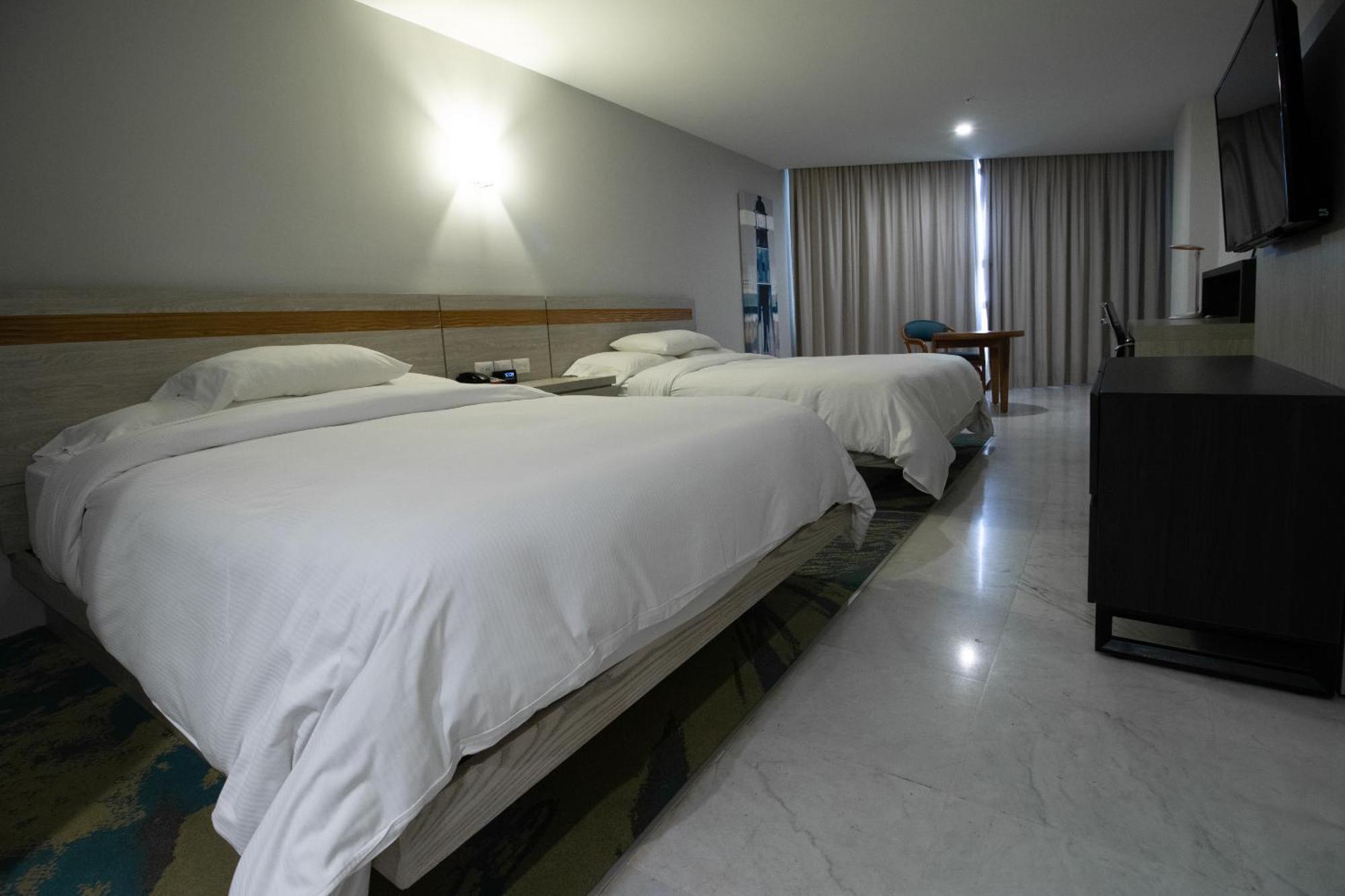 Doubletree By Hilton Hotel
