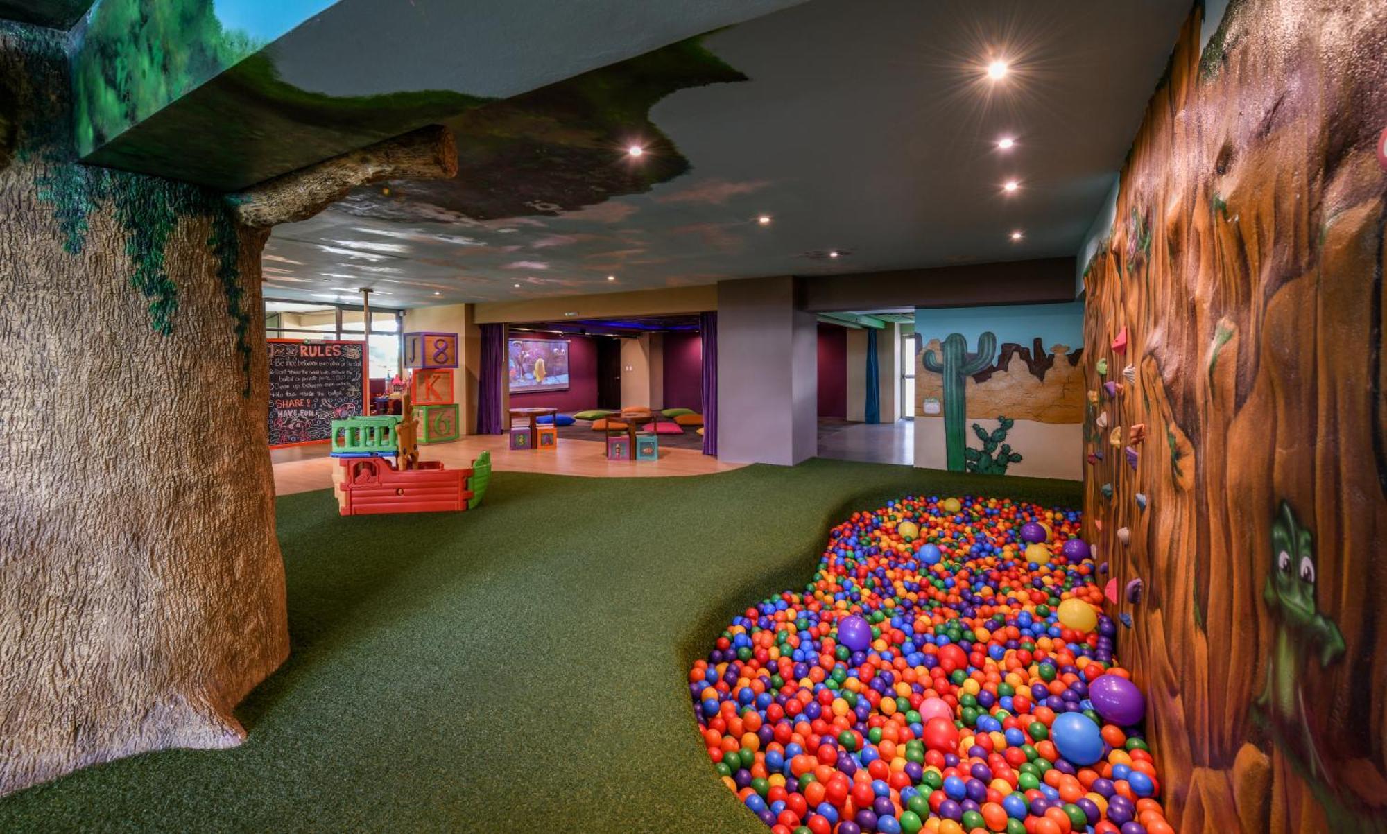 Resort Generations Riviera Maya Family Catamaran, Water Park & Inclusive 5*