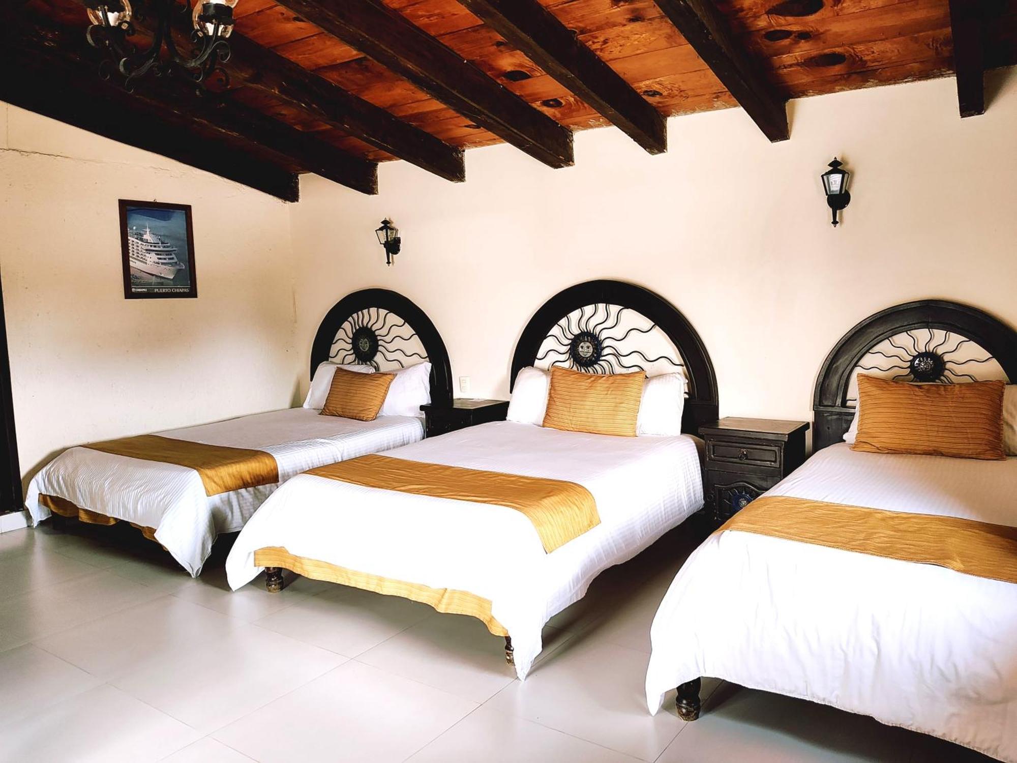 Jardines Del Centro Hotel 3*