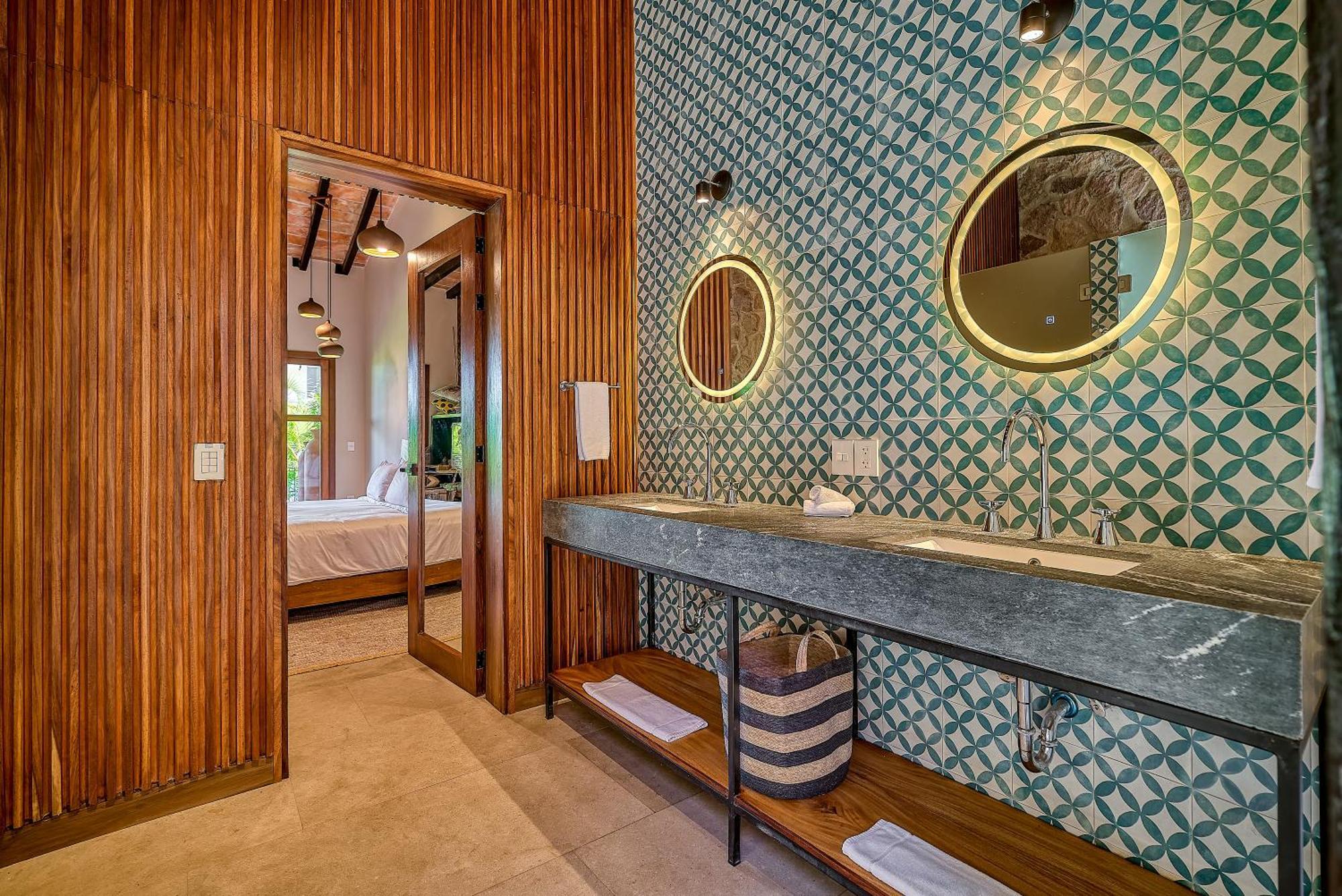 Hotel Maxwell Residences At Indah Puerto Vallarta