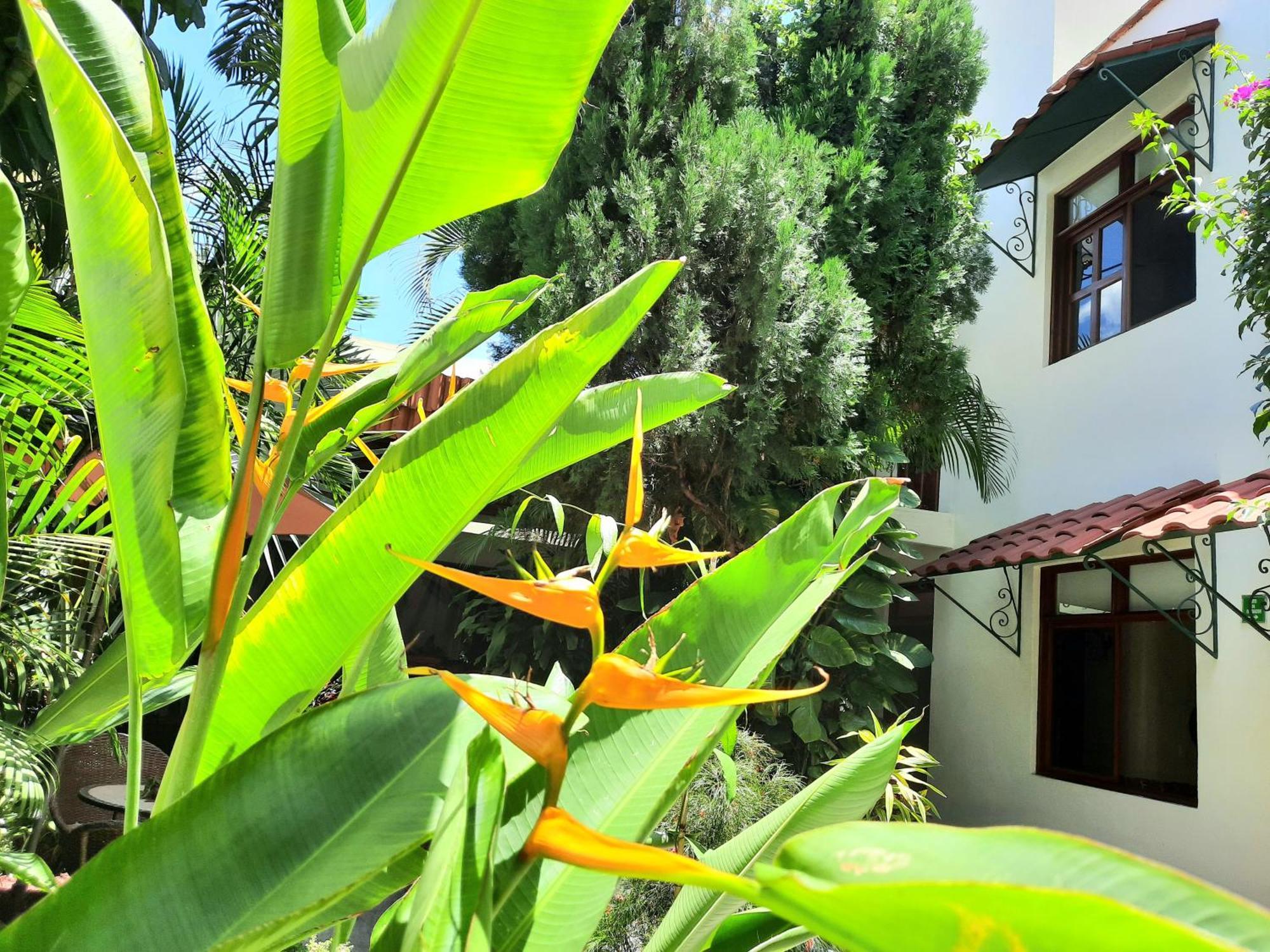 Casa Cantaros Boutique Hotel 4*