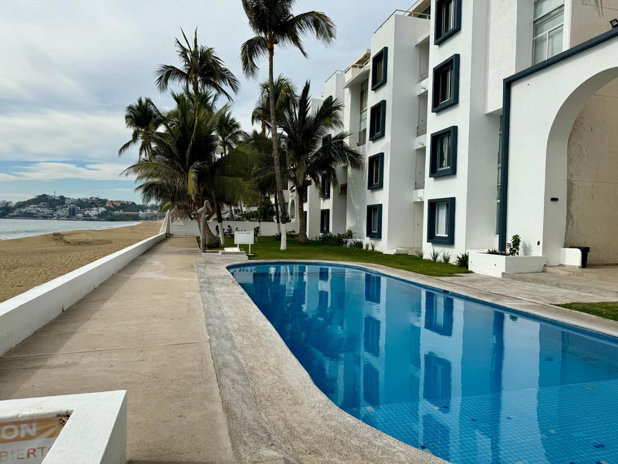 Bonito Departamento A Pie De Playa En * Manzanillo