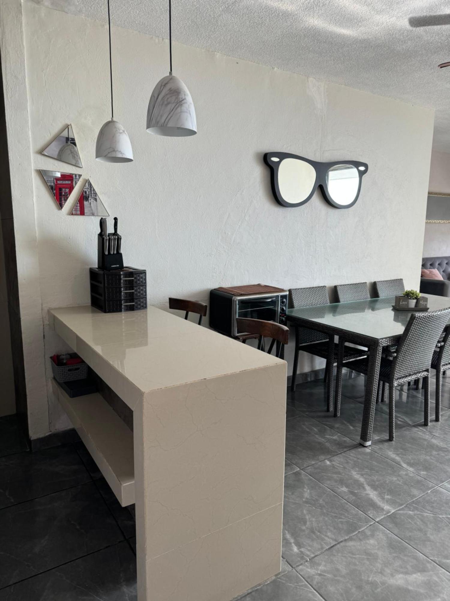 Bonito Departamento A Pie De Playa En *
