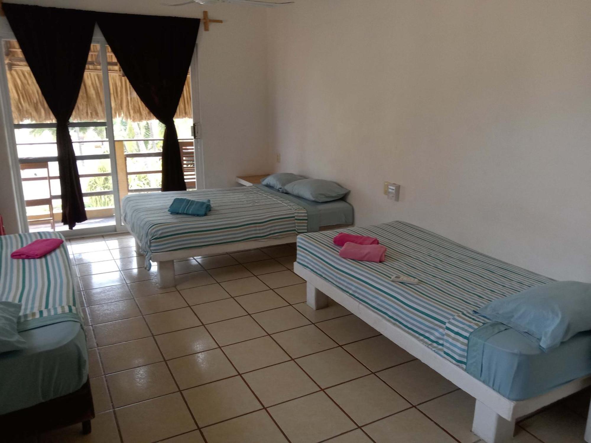 Papaya Surf Hotel