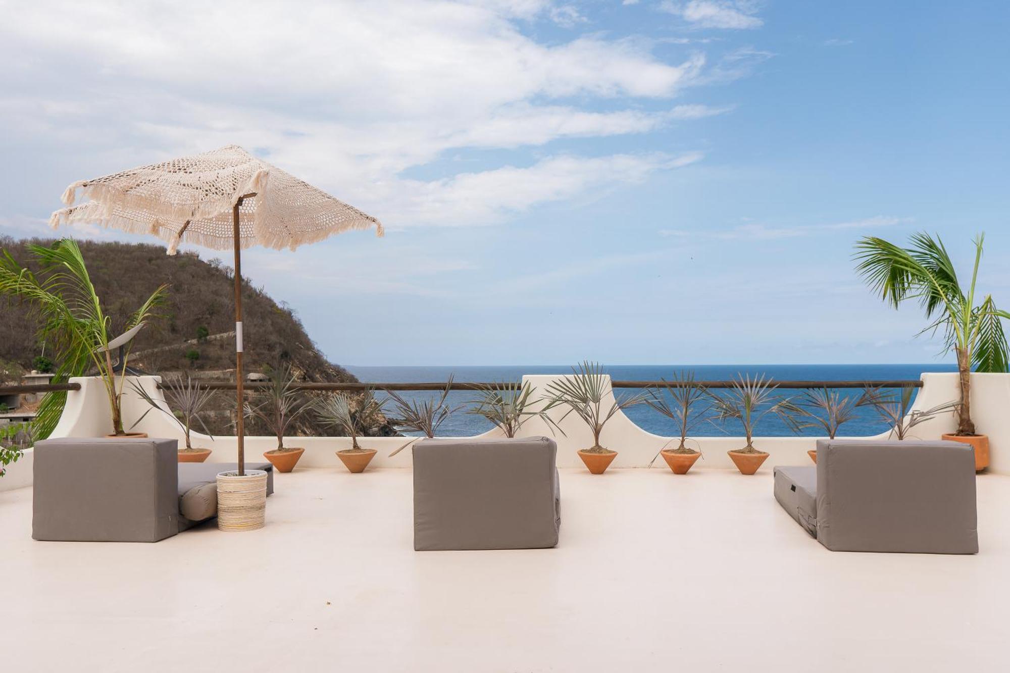 Guest house Xeno
