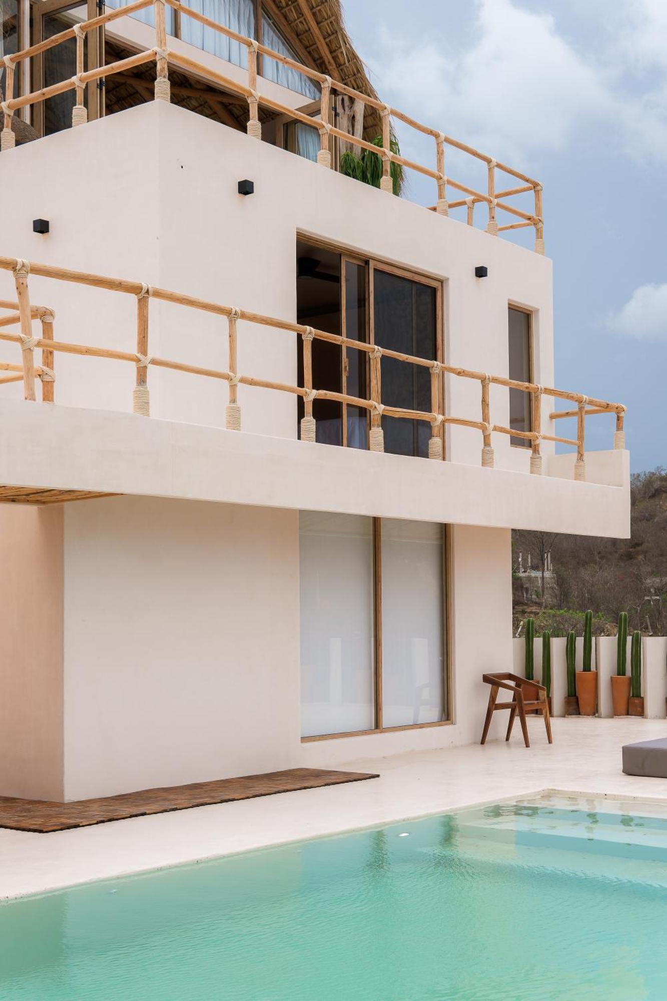 Xeno Guest house 4*
