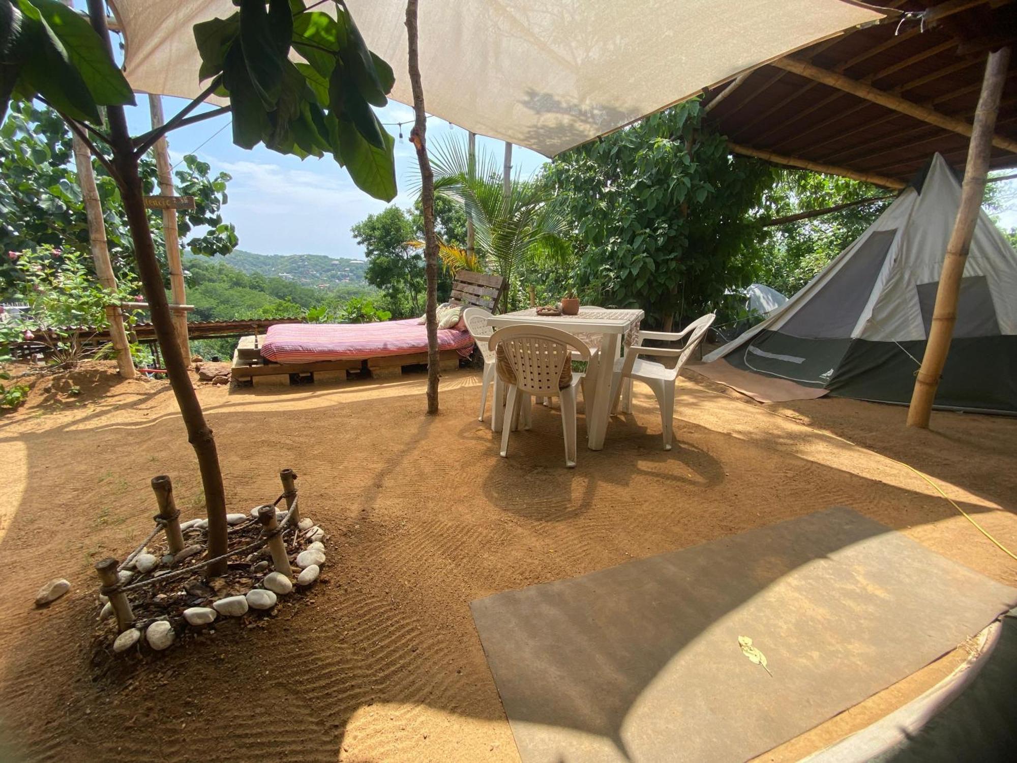 Bajo Estrellas Eco Glamping Luxury tent Mazunte