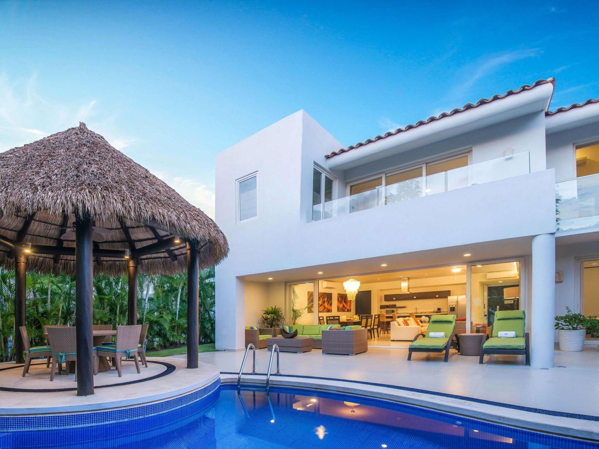 Marival Distinct Residences & - Handwritten Collection