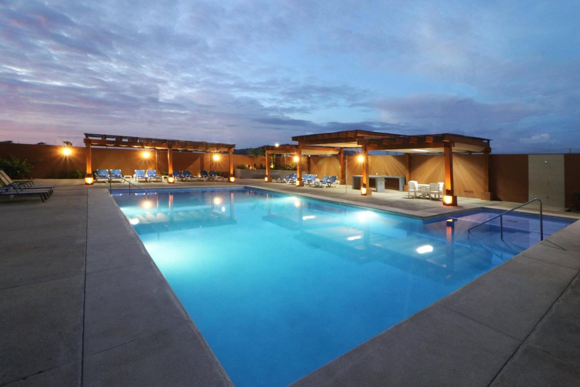 Express By Ihg Hotel