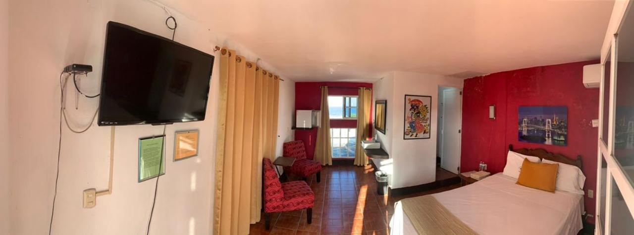 Y Monteverde Hotel 3*