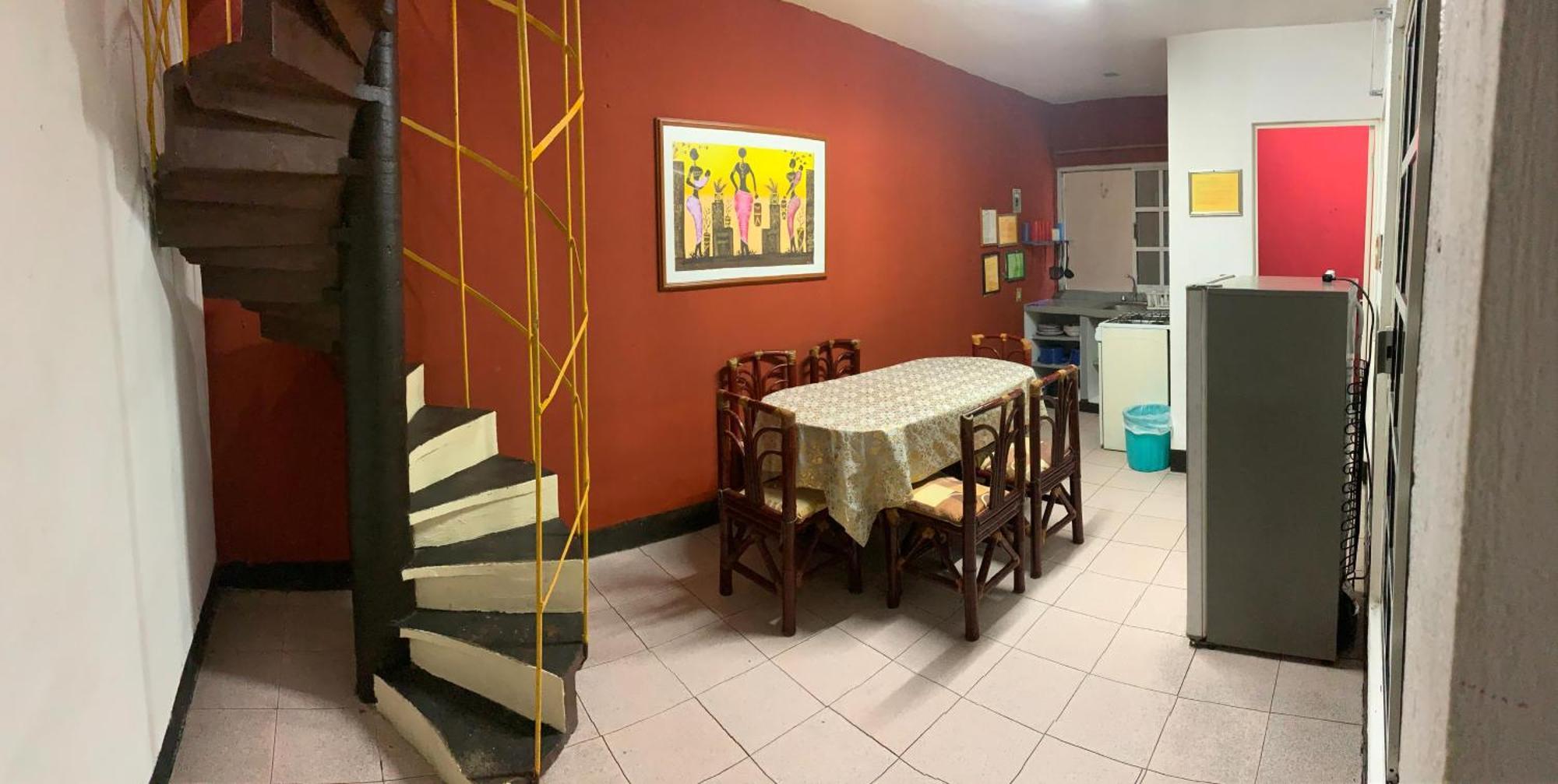 Hotel Y Monteverde 3*