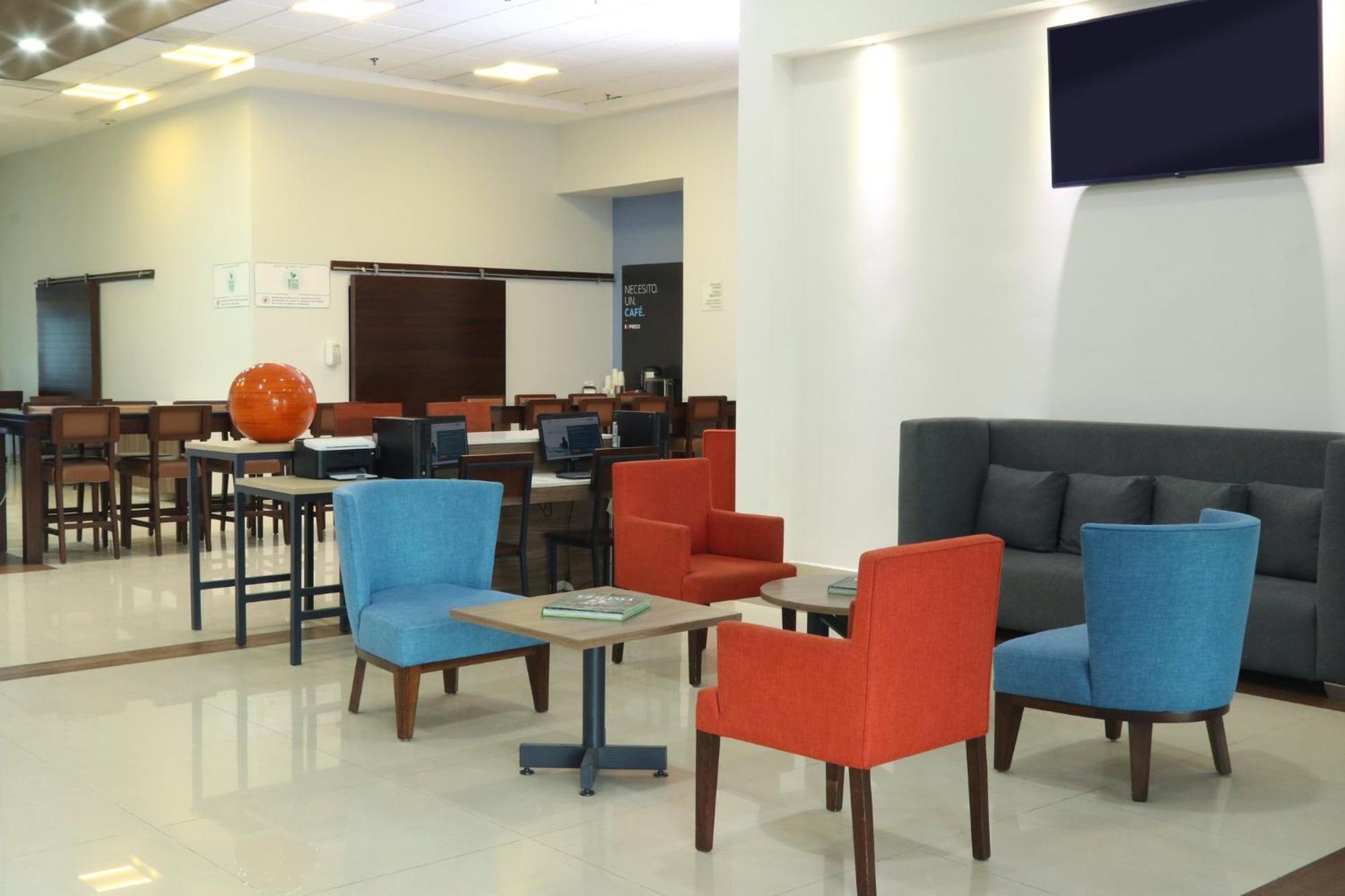 Express By Ihg Hotel Manzanillo