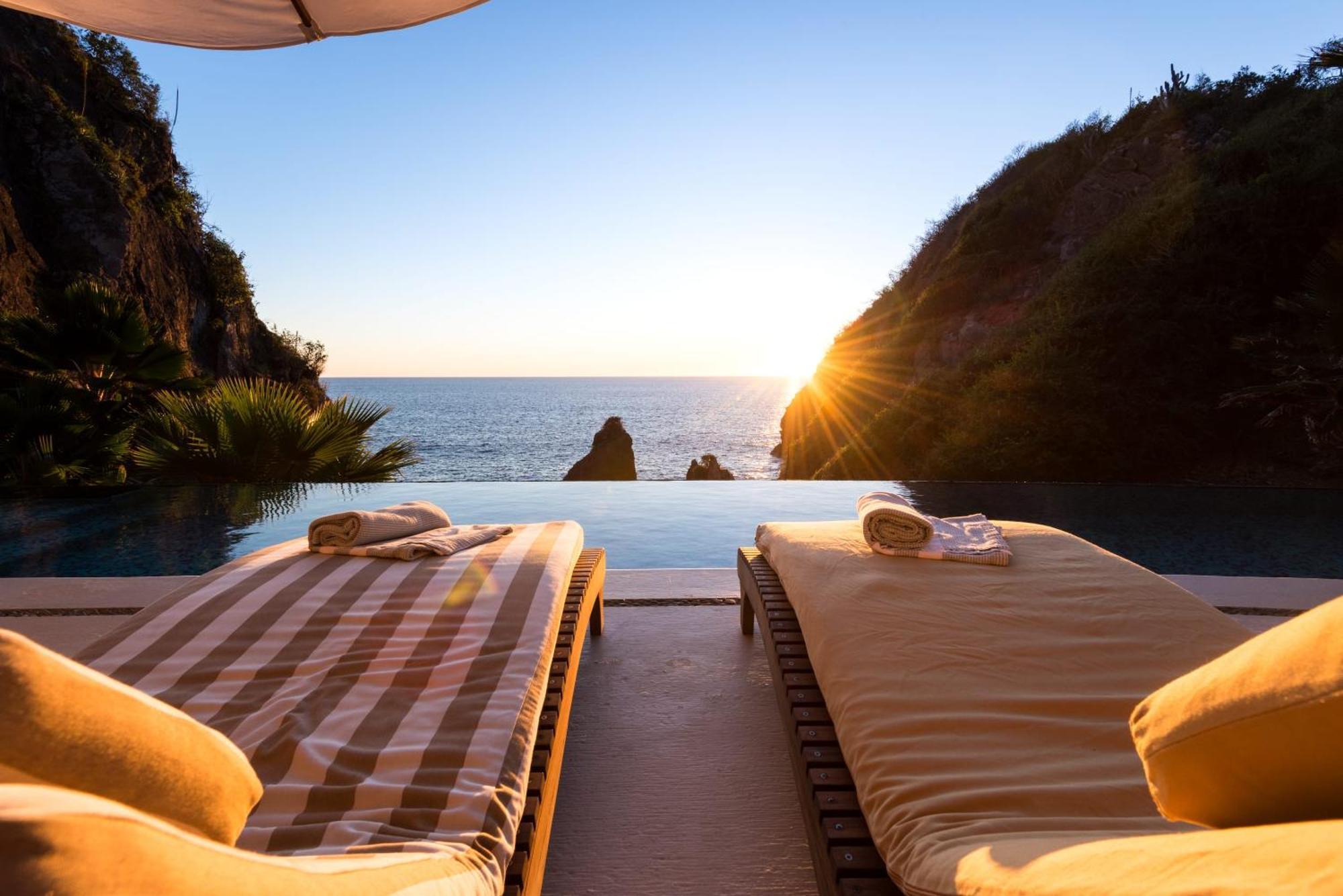 Villa Private In *