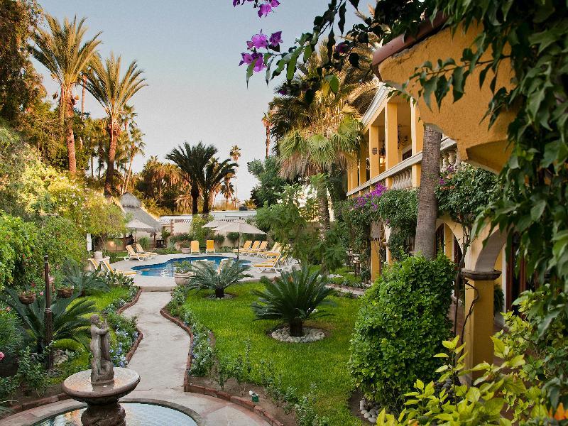 El Encanto & 4*