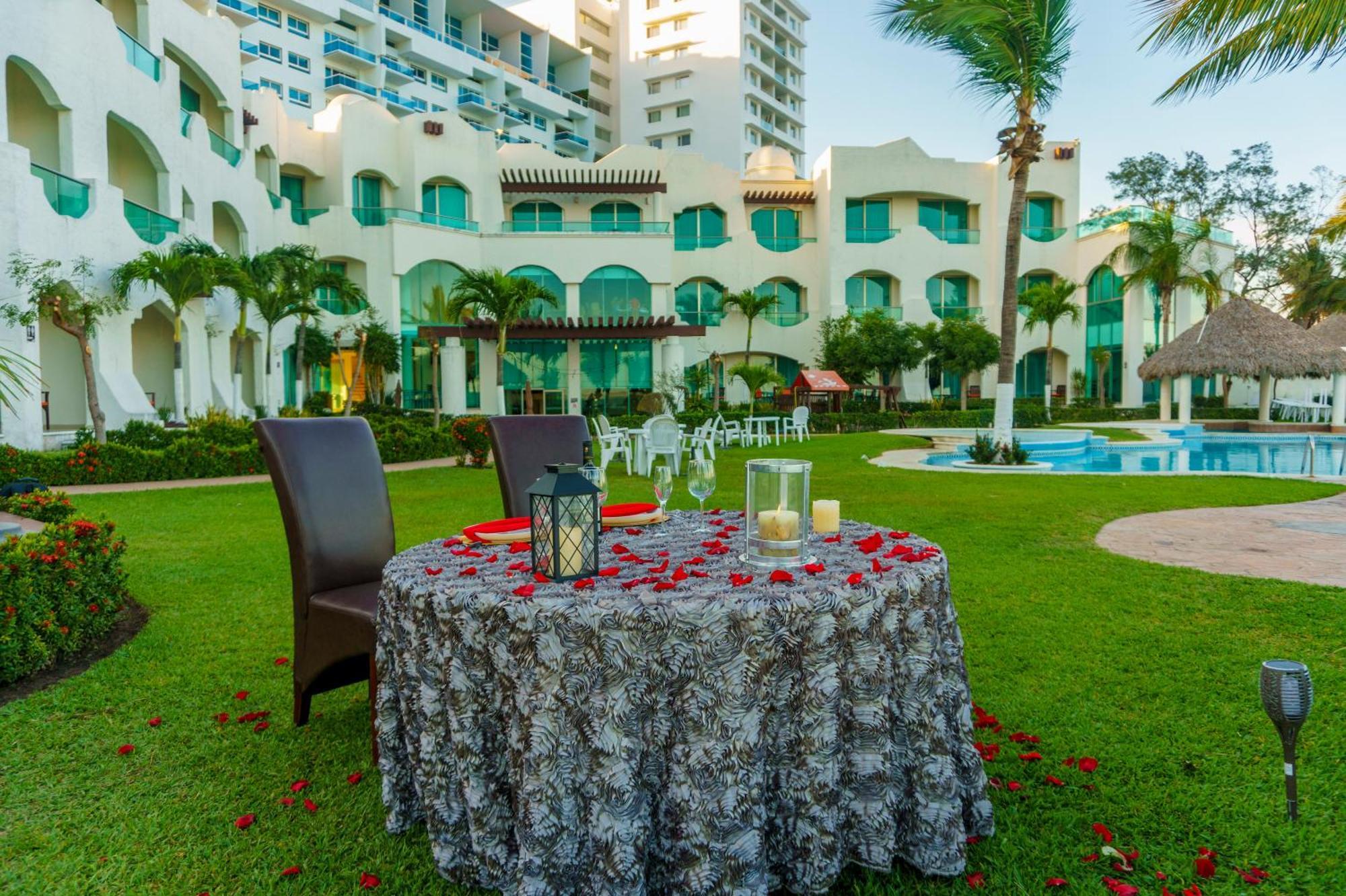 Hotel Playa Caracol & Veracruz
