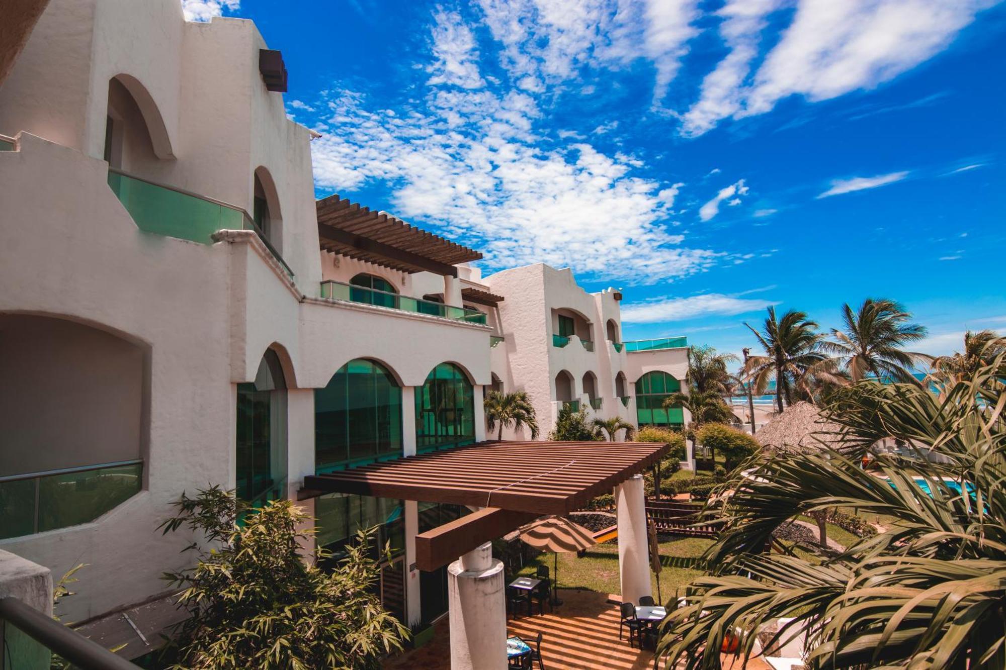 Hotel Playa Caracol &