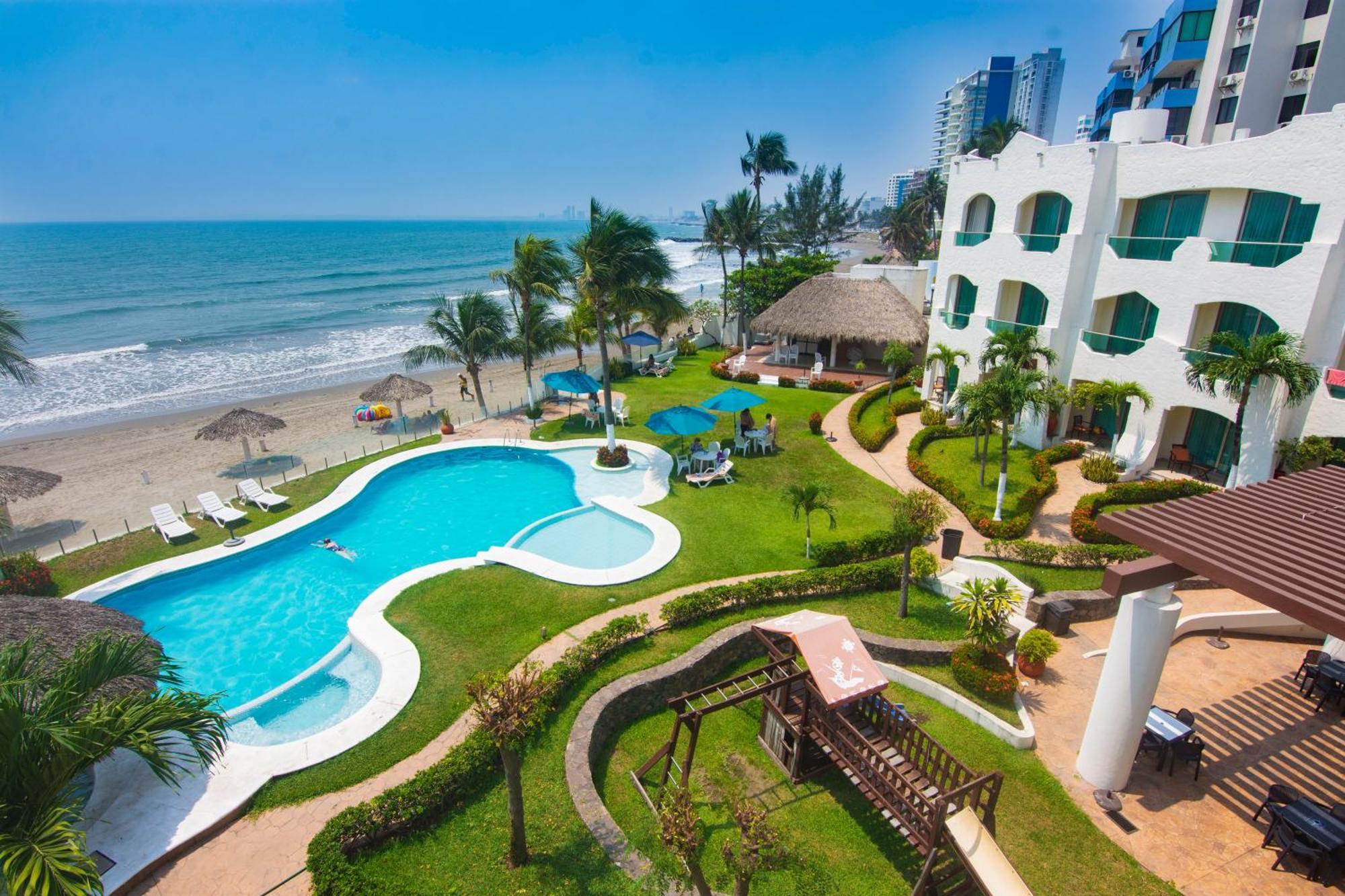 Playa Caracol & Hotel 4*
