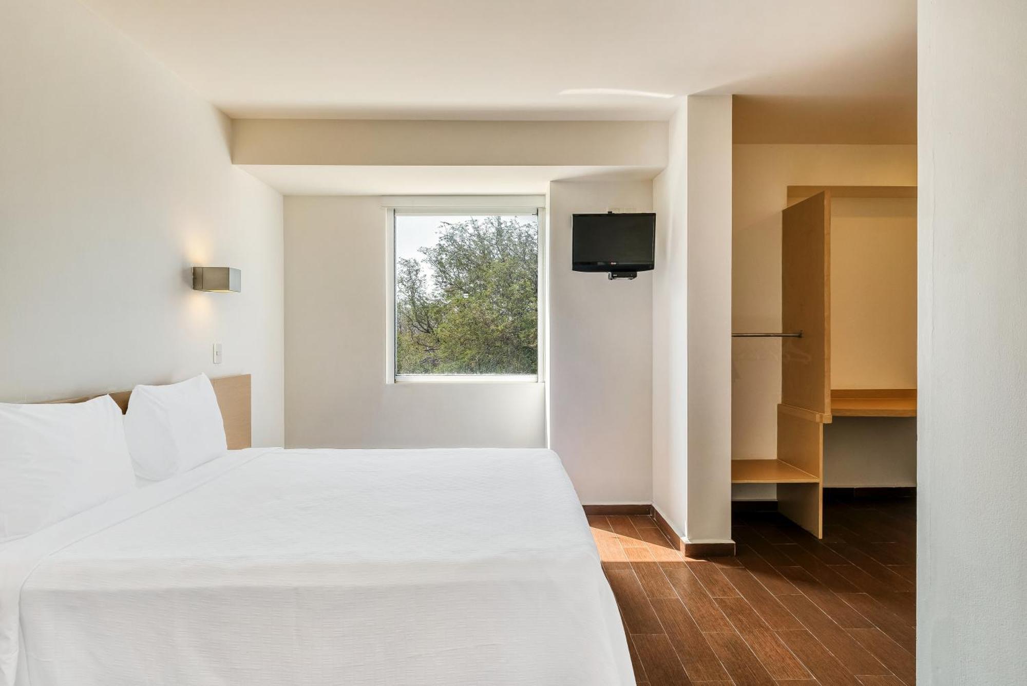 Hotel One