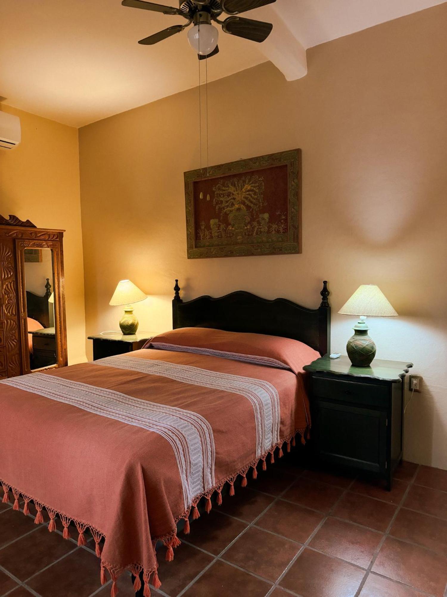 La Cupula Teotitlan Bed & Breakfast *