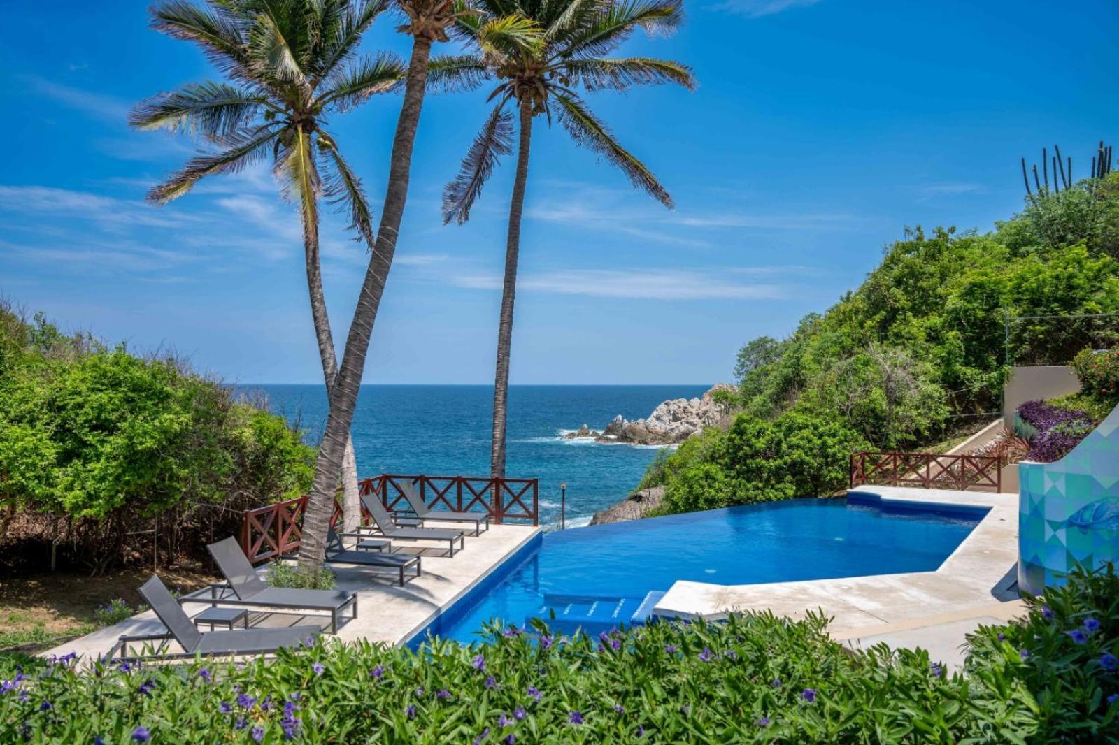 Coral Huatulco