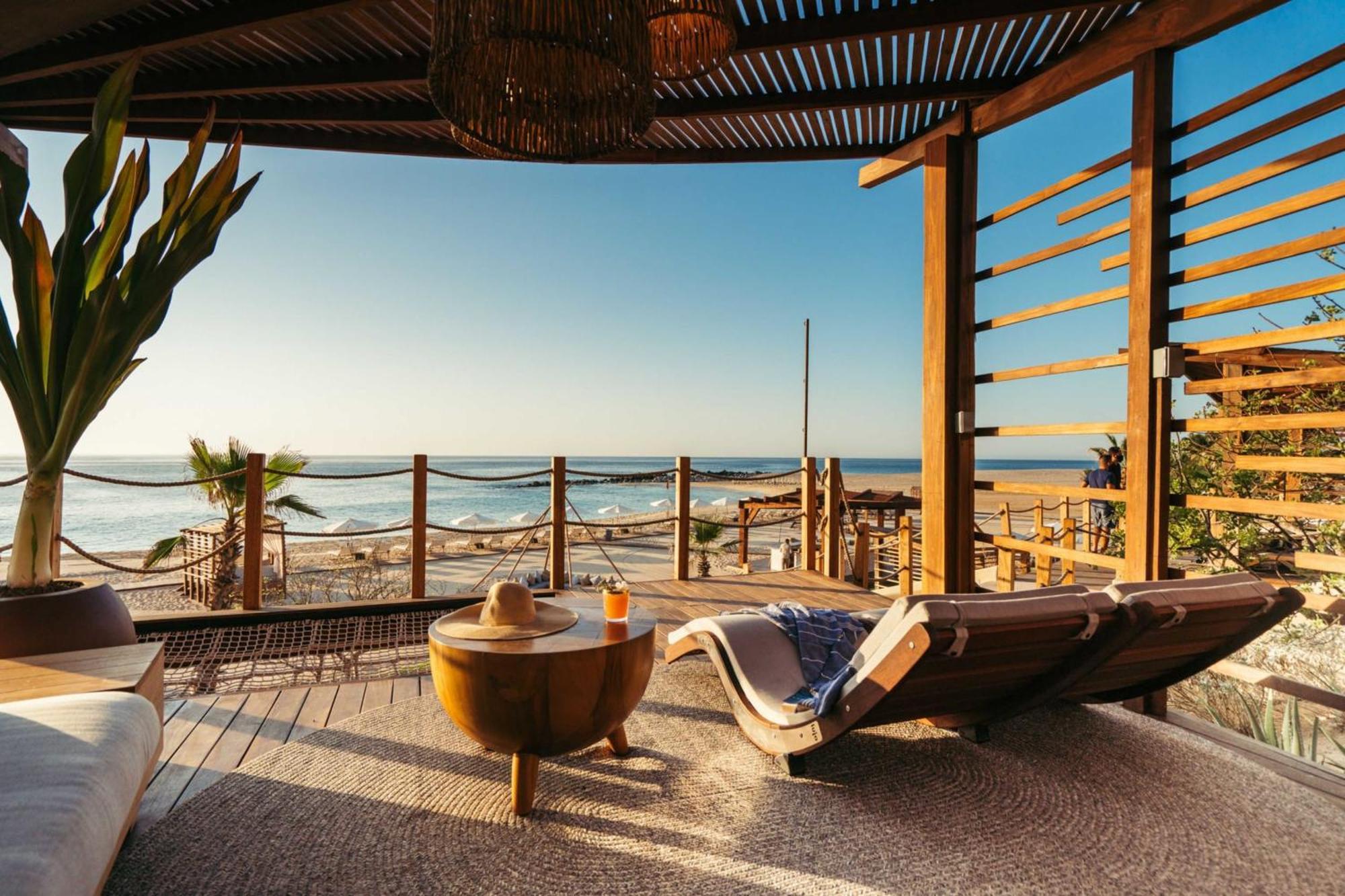 Resort Deluxe & Ocean View *