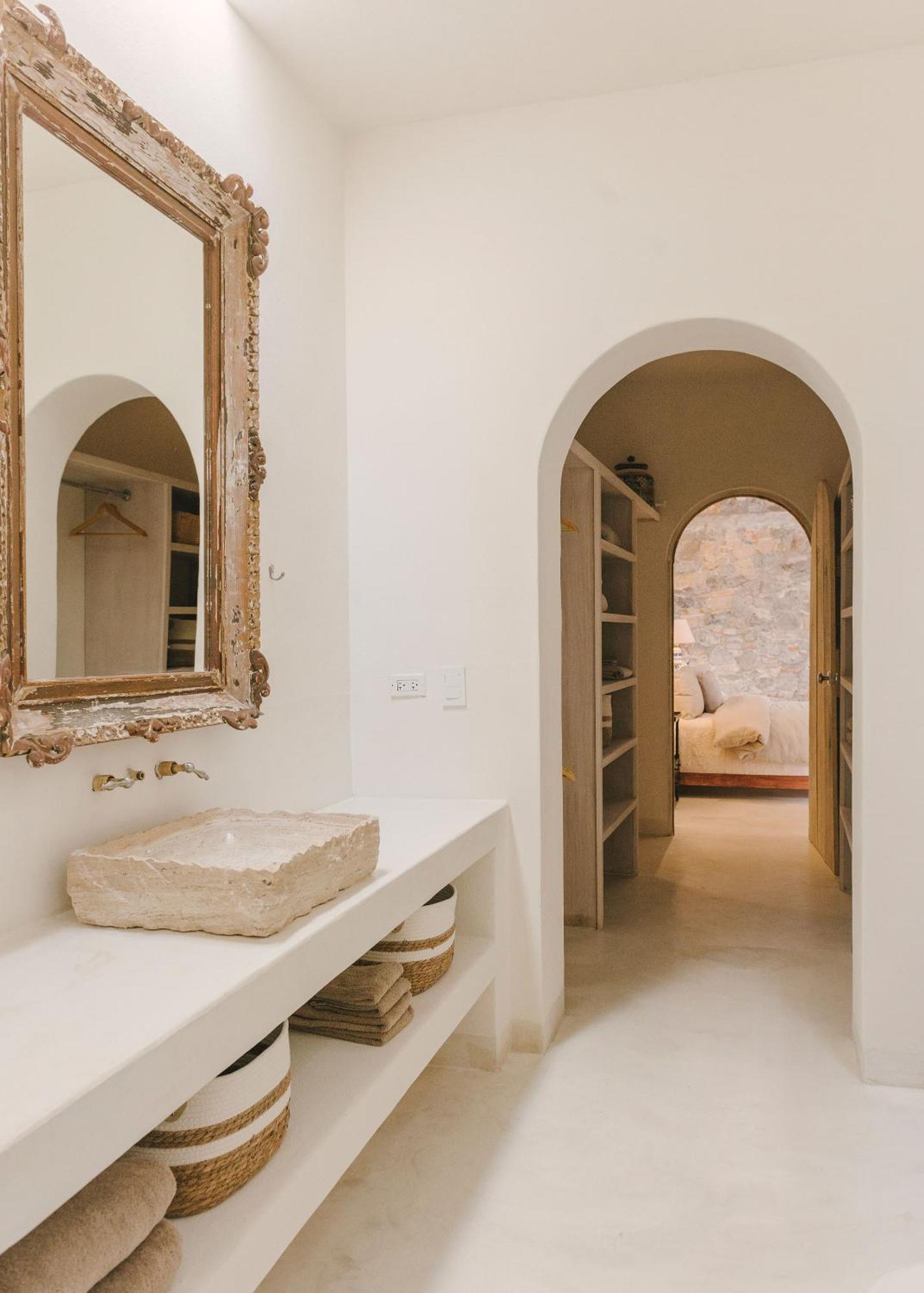 Casa Barranca Vista, Modern 3br In Historic Centro San Miguel de Allende