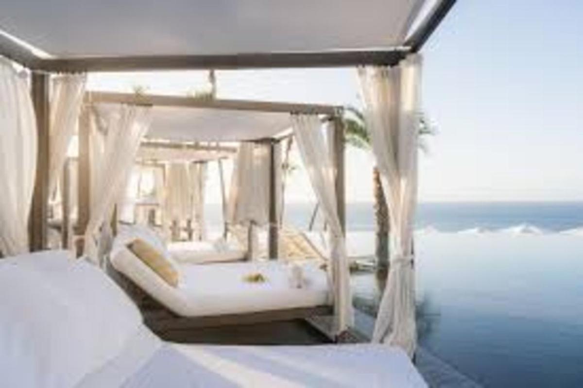 Deluxe & Ocean View Resort