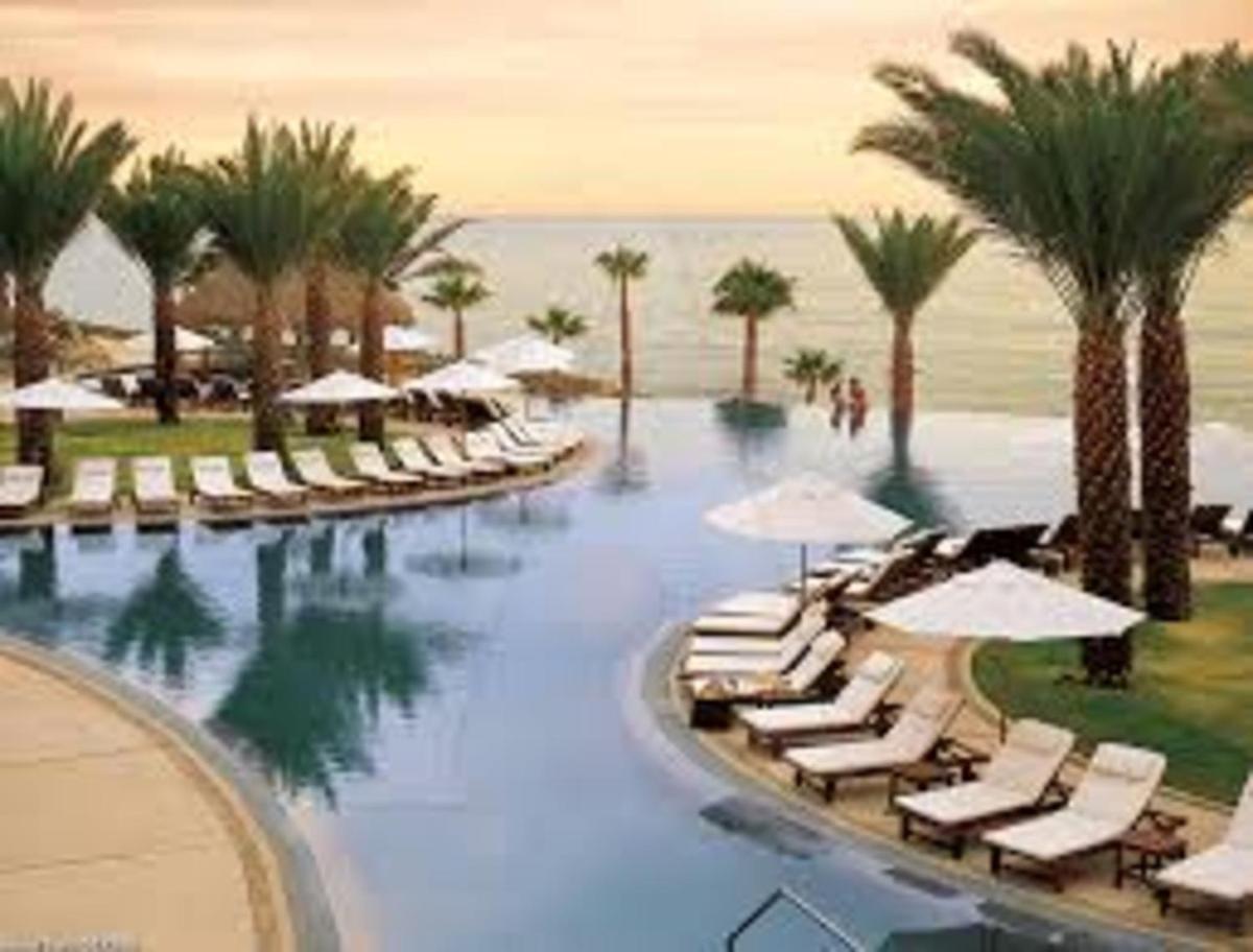 Deluxe & Ocean View Resort *