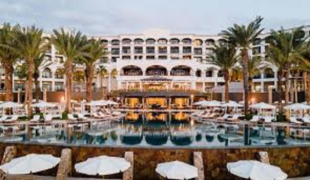 Deluxe & Ocean View Resort *